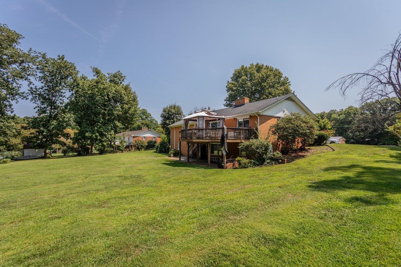 207 CIRCLE VIEW RD, LURAY, Virginia 22835, 4 Bedrooms Bedrooms, ,3 BathroomsBathrooms,Residential,207 CIRCLE VIEW RD,680954 MLS # 680954 207 CIRCLE VIEW RD, LURAY, Virginia 22835, 4 Bedrooms Bedrooms, ,3 BathroomsBathrooms,Residential,207 CIRCLE VIEW RD,680954 MLS # 680954