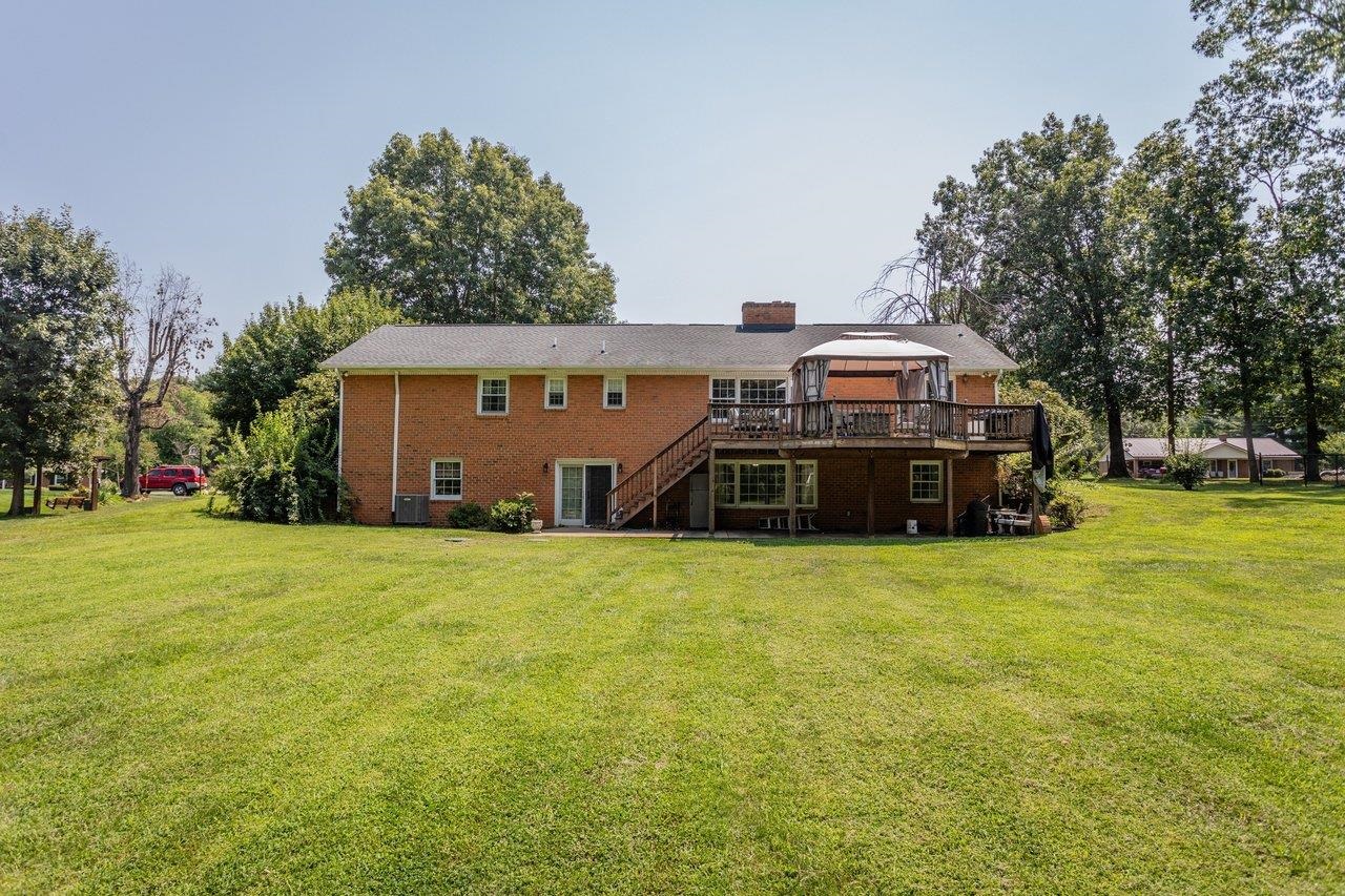 207 CIRCLE VIEW RD, LURAY, Virginia 22835, 4 Bedrooms Bedrooms, ,3 BathroomsBathrooms,Residential,207 CIRCLE VIEW RD,680954 MLS # 680954 207 CIRCLE VIEW RD, LURAY, Virginia 22835, 4 Bedrooms Bedrooms, ,3 BathroomsBathrooms,Residential,207 CIRCLE VIEW RD,680954 MLS # 680954