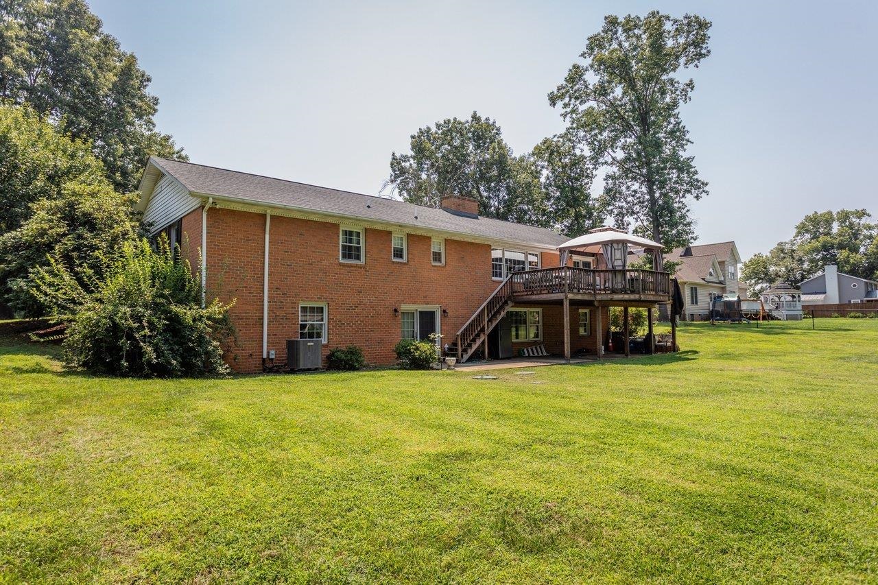 207 CIRCLE VIEW RD, LURAY, Virginia 22835, 4 Bedrooms Bedrooms, ,3 BathroomsBathrooms,Residential,207 CIRCLE VIEW RD,680954 MLS # 680954 207 CIRCLE VIEW RD, LURAY, Virginia 22835, 4 Bedrooms Bedrooms, ,3 BathroomsBathrooms,Residential,207 CIRCLE VIEW RD,680954 MLS # 680954