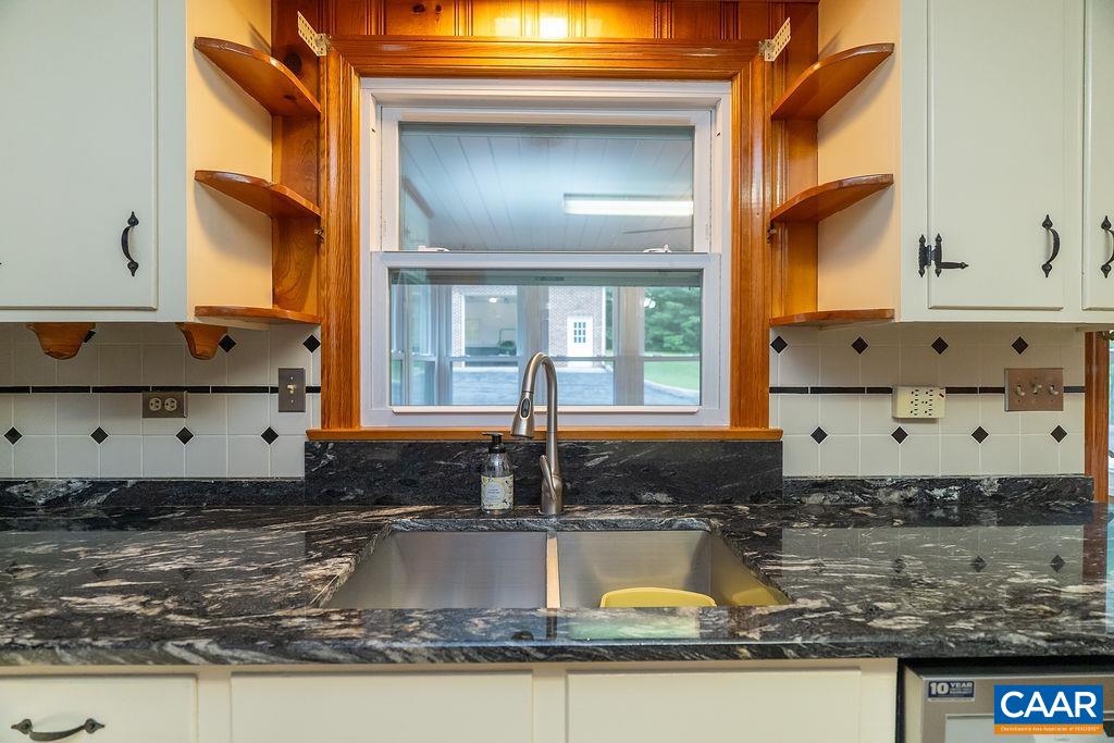 134 HIGH PEAK LN, SHIPMAN, Virginia 22971, 3 Bedrooms Bedrooms, ,1 BathroomBathrooms,Residential,134 HIGH PEAK LN,680957 MLS # 680957 134 HIGH PEAK LN, SHIPMAN, Virginia 22971, 3 Bedrooms Bedrooms, ,1 BathroomBathrooms,Residential,134 HIGH PEAK LN,680957 MLS # 680957