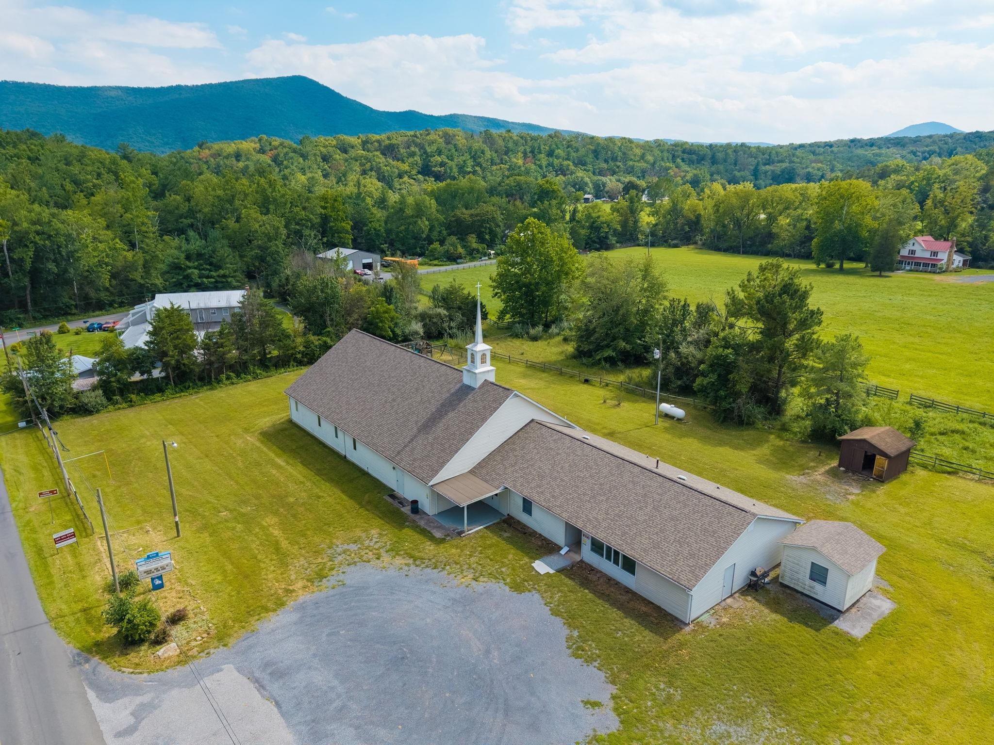 5700 EDINBURG GAP RD, FORT VALLEY, Virginia 22652, ,Commercial,5700 EDINBURG GAP RD,680983 MLS # 680983