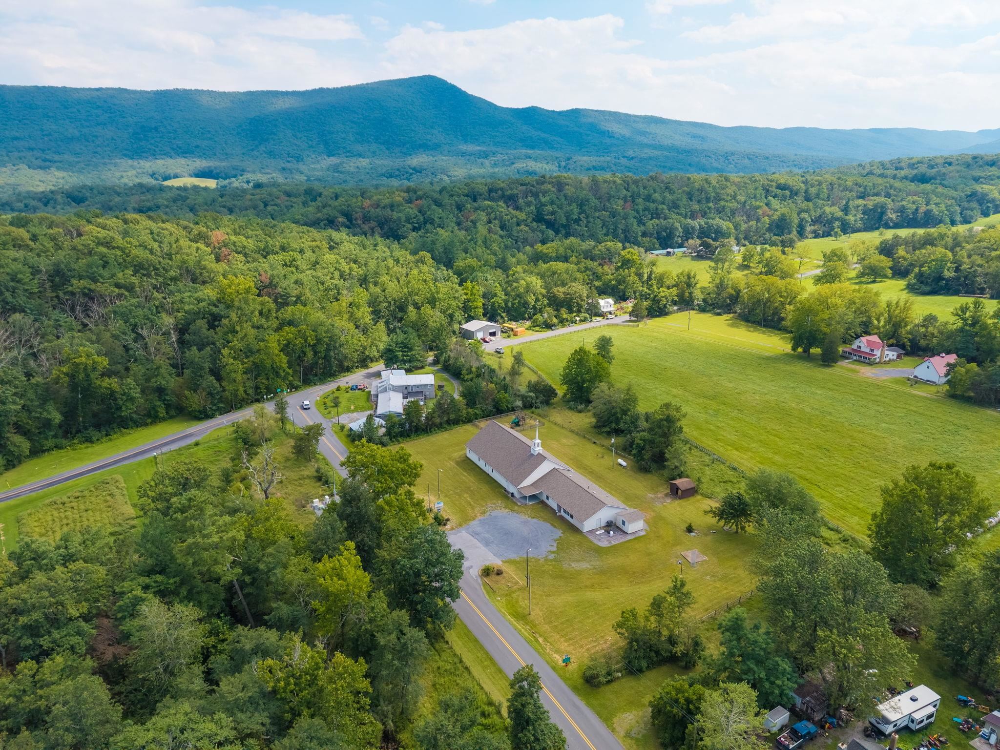 5700 EDINBURG GAP RD, FORT VALLEY, Virginia 22652, ,Commercial,5700 EDINBURG GAP RD,680983 MLS # 680983