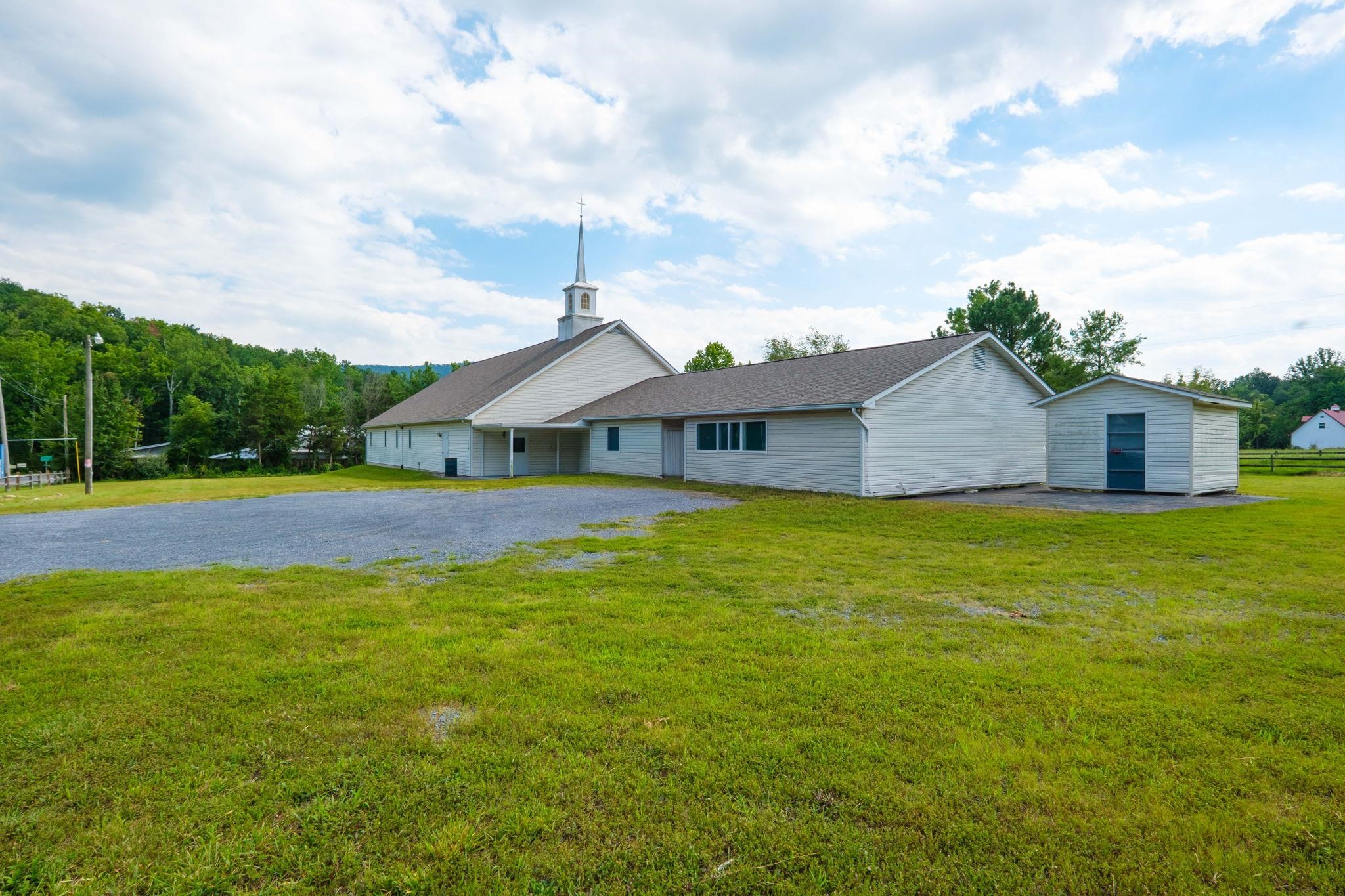 5700 EDINBURG GAP RD, FORT VALLEY, Virginia 22652, ,Commercial,5700 EDINBURG GAP RD,680983 MLS # 680983