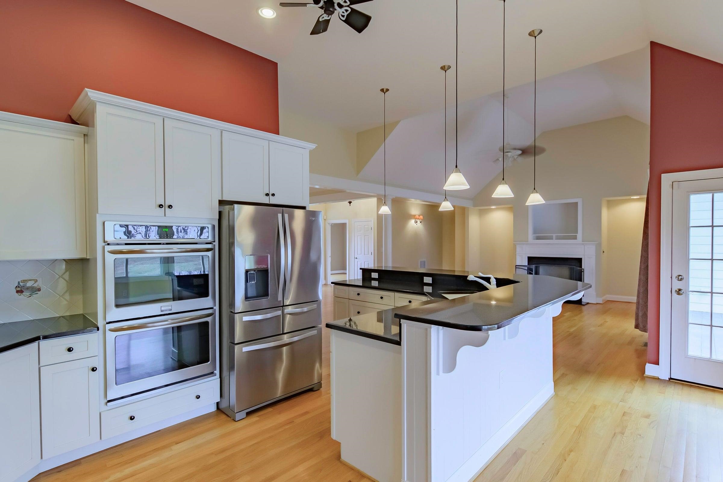 Double ovens.