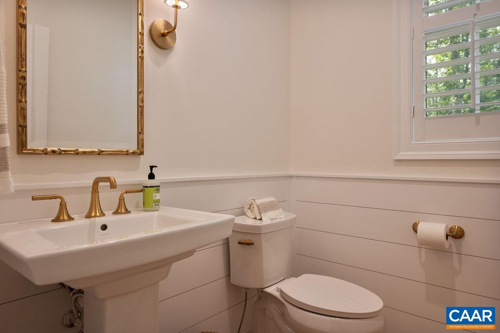 2255 CAMARGO DR, CHARLOTTESVILLE, Virginia 22901, 4 Bedrooms Bedrooms, ,3 BathroomsBathrooms,Residential,2255 CAMARGO DR,680962 MLS # 680962 2255 CAMARGO DR, CHARLOTTESVILLE, Virginia 22901, 4 Bedrooms Bedrooms, ,3 BathroomsBathrooms,Residential,2255 CAMARGO DR,680962 MLS # 680962