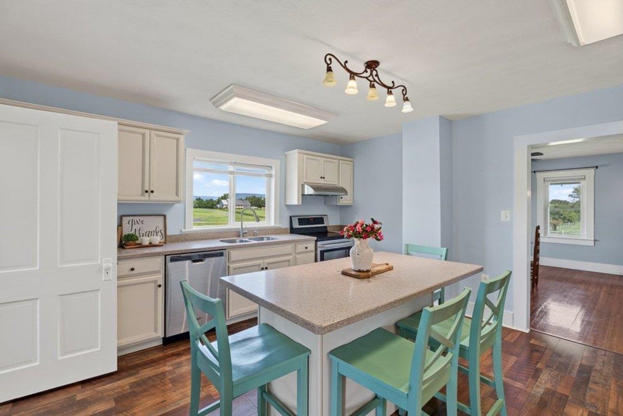 467 VISTA VIEW RD, STANLEY, Virginia 22851, 4 Bedrooms Bedrooms, ,3 BathroomsBathrooms,Residential,467 VISTA VIEW RD,680966 MLS # 680966 467 VISTA VIEW RD, STANLEY, Virginia 22851, 4 Bedrooms Bedrooms, ,3 BathroomsBathrooms,Residential,467 VISTA VIEW RD,680966 MLS # 680966