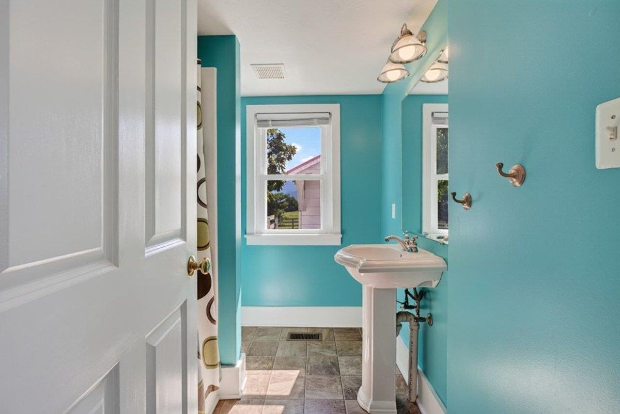 467 VISTA VIEW RD, STANLEY, Virginia 22851, 4 Bedrooms Bedrooms, ,3 BathroomsBathrooms,Residential,467 VISTA VIEW RD,680966 MLS # 680966 467 VISTA VIEW RD, STANLEY, Virginia 22851, 4 Bedrooms Bedrooms, ,3 BathroomsBathrooms,Residential,467 VISTA VIEW RD,680966 MLS # 680966