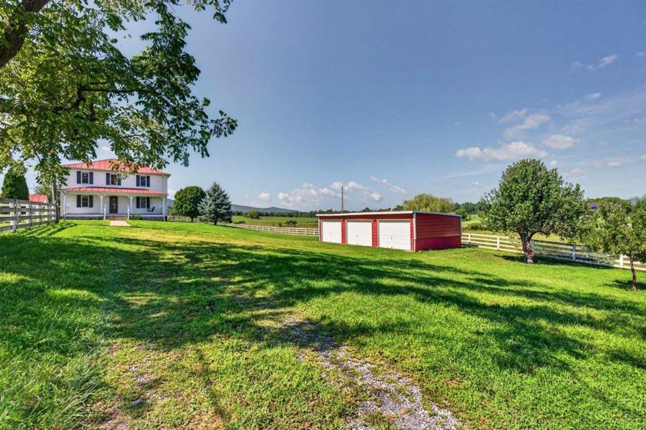 467 VISTA VIEW RD, STANLEY, Virginia 22851, 4 Bedrooms Bedrooms, ,3 BathroomsBathrooms,Residential,467 VISTA VIEW RD,680966 MLS # 680966 467 VISTA VIEW RD, STANLEY, Virginia 22851, 4 Bedrooms Bedrooms, ,3 BathroomsBathrooms,Residential,467 VISTA VIEW RD,680966 MLS # 680966