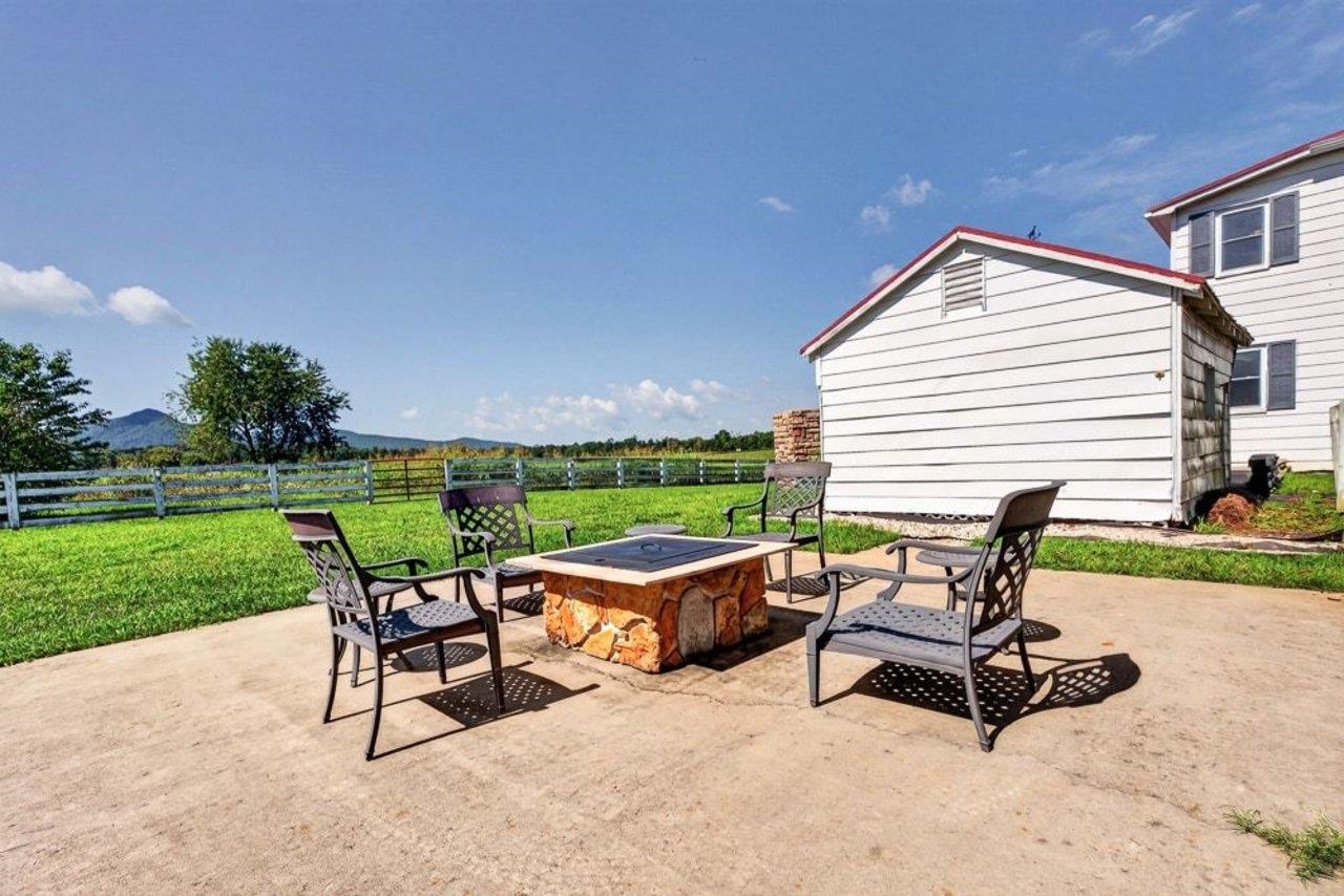 467 VISTA VIEW RD, STANLEY, Virginia 22851, 4 Bedrooms Bedrooms, ,3 BathroomsBathrooms,Residential,467 VISTA VIEW RD,680966 MLS # 680966 467 VISTA VIEW RD, STANLEY, Virginia 22851, 4 Bedrooms Bedrooms, ,3 BathroomsBathrooms,Residential,467 VISTA VIEW RD,680966 MLS # 680966