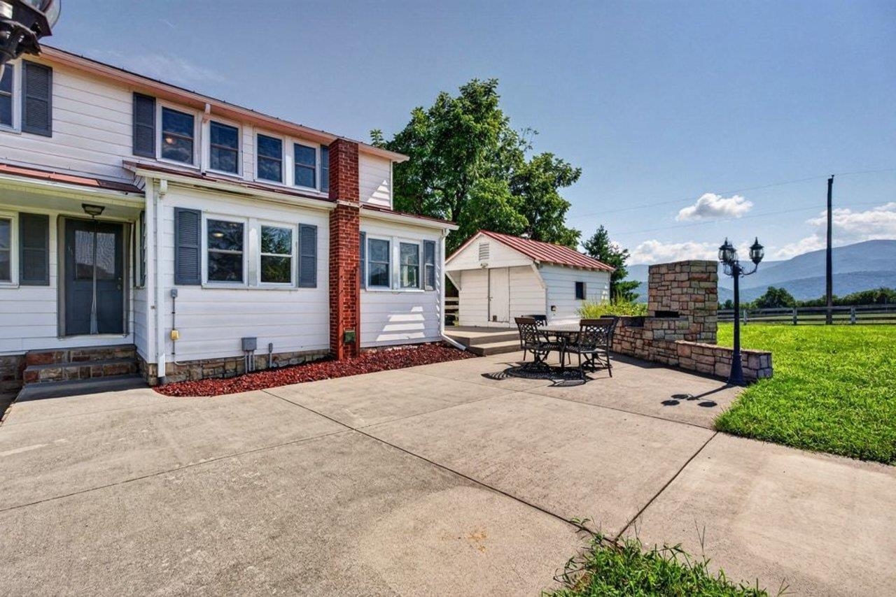 467 VISTA VIEW RD, STANLEY, Virginia 22851, 4 Bedrooms Bedrooms, ,3 BathroomsBathrooms,Residential,467 VISTA VIEW RD,680966 MLS # 680966 467 VISTA VIEW RD, STANLEY, Virginia 22851, 4 Bedrooms Bedrooms, ,3 BathroomsBathrooms,Residential,467 VISTA VIEW RD,680966 MLS # 680966
