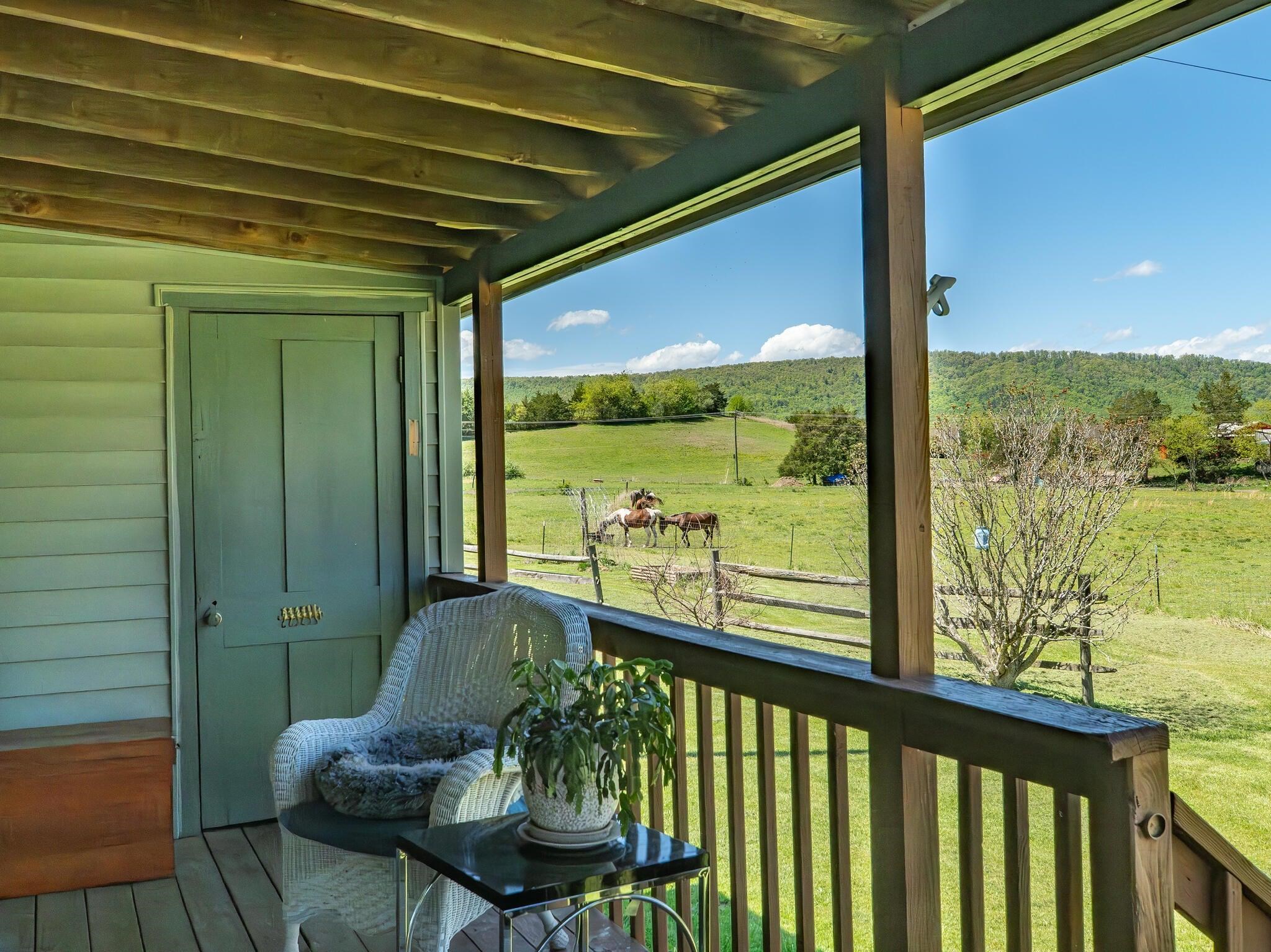 Complemented by a utility room for added convenience. Complemented by a utility room for added convenience.