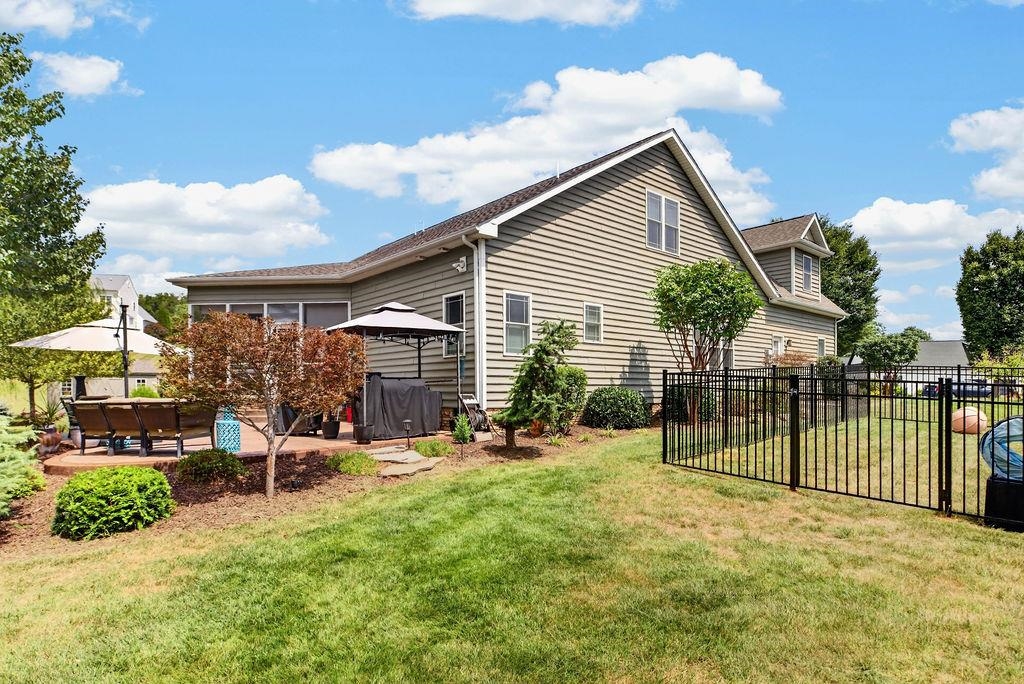19 ASHLAR CT, WAYNESBORO, Virginia 22980, 4 Bedrooms Bedrooms, ,3 BathroomsBathrooms,Residential,19 ASHLAR CT,680968 MLS # 680968 19 ASHLAR CT, WAYNESBORO, Virginia 22980, 4 Bedrooms Bedrooms, ,3 BathroomsBathrooms,Residential,19 ASHLAR CT,680968 MLS # 680968