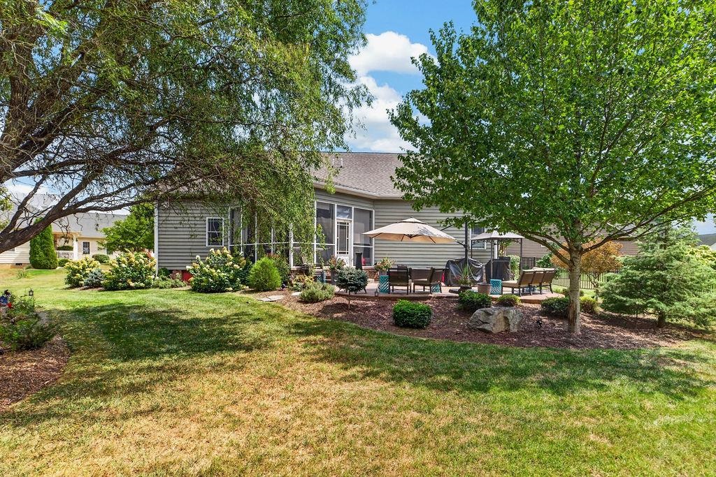 19 ASHLAR CT, WAYNESBORO, Virginia 22980, 4 Bedrooms Bedrooms, ,3 BathroomsBathrooms,Residential,19 ASHLAR CT,680968 MLS # 680968 19 ASHLAR CT, WAYNESBORO, Virginia 22980, 4 Bedrooms Bedrooms, ,3 BathroomsBathrooms,Residential,19 ASHLAR CT,680968 MLS # 680968