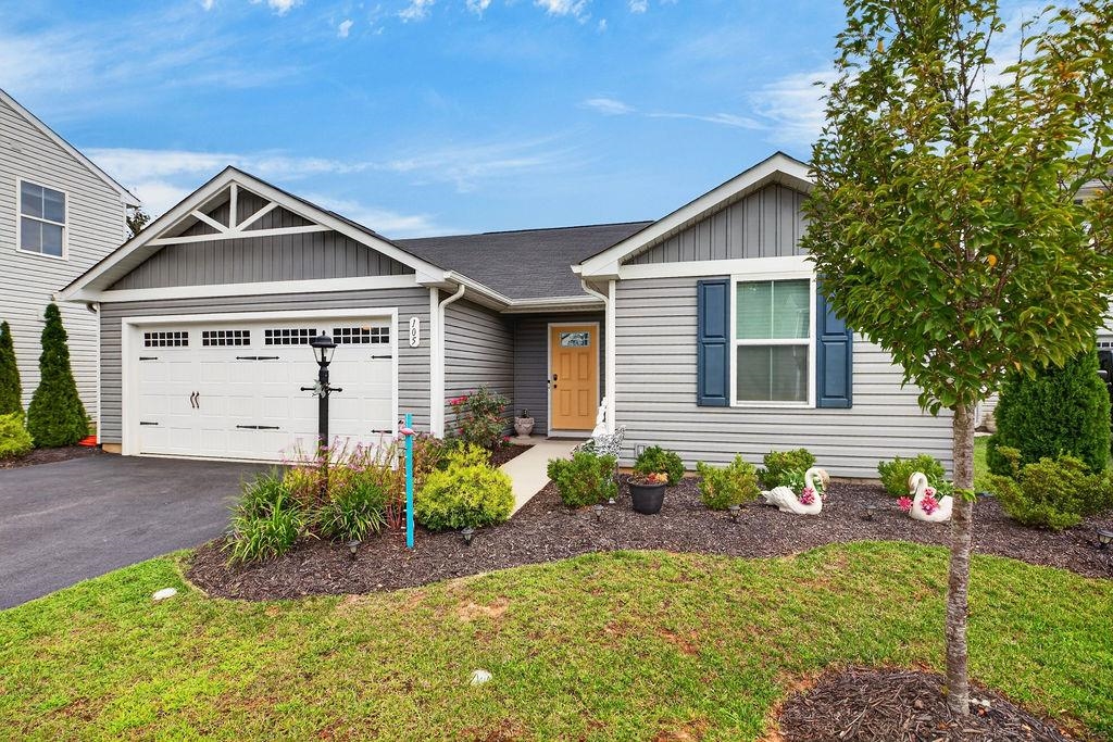 105 WHITE BIRCH RD, WAYNESBORO, Virginia 22980, 3 Bedrooms Bedrooms, ,2 BathroomsBathrooms,Residential,105 WHITE BIRCH RD,680973 MLS # 680973 105 WHITE BIRCH RD, WAYNESBORO, Virginia 22980, 3 Bedrooms Bedrooms, ,2 BathroomsBathrooms,Residential,105 WHITE BIRCH RD,680973 MLS # 680973