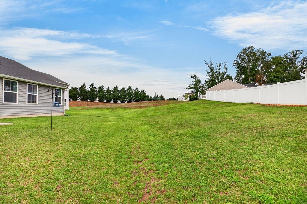105 WHITE BIRCH RD, WAYNESBORO, Virginia 22980, 3 Bedrooms Bedrooms, ,2 BathroomsBathrooms,Residential,105 WHITE BIRCH RD,680973 MLS # 680973 105 WHITE BIRCH RD, WAYNESBORO, Virginia 22980, 3 Bedrooms Bedrooms, ,2 BathroomsBathrooms,Residential,105 WHITE BIRCH RD,680973 MLS # 680973