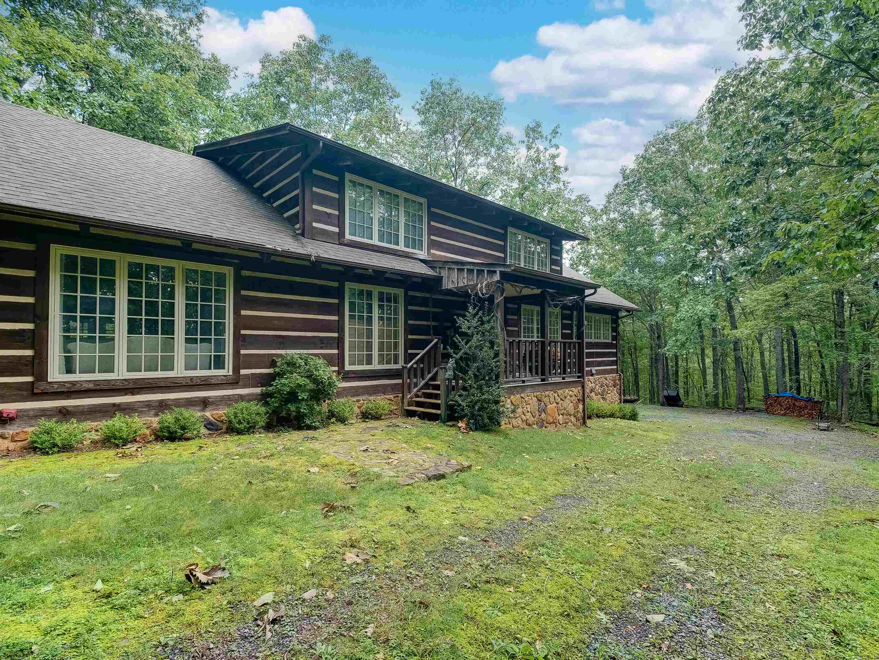 6722 DOUTHAT RD, MILLBORO, Virginia 24460, 3 Bedrooms Bedrooms, ,3 BathroomsBathrooms,Residential,6722 DOUTHAT RD,680975 MLS # 680975