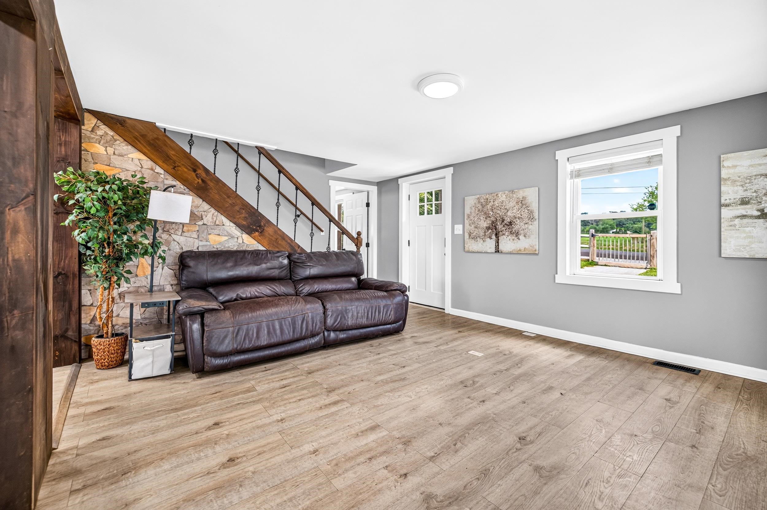9718 VALLEY VIEW RD, MCGAHEYSVILLE, Virginia 22840, 3 Bedrooms Bedrooms, ,2 BathroomsBathrooms,Residential,9718 VALLEY VIEW RD,680977 MLS # 680977 9718 VALLEY VIEW RD, MCGAHEYSVILLE, Virginia 22840, 3 Bedrooms Bedrooms, ,2 BathroomsBathrooms,Residential,9718 VALLEY VIEW RD,680977 MLS # 680977