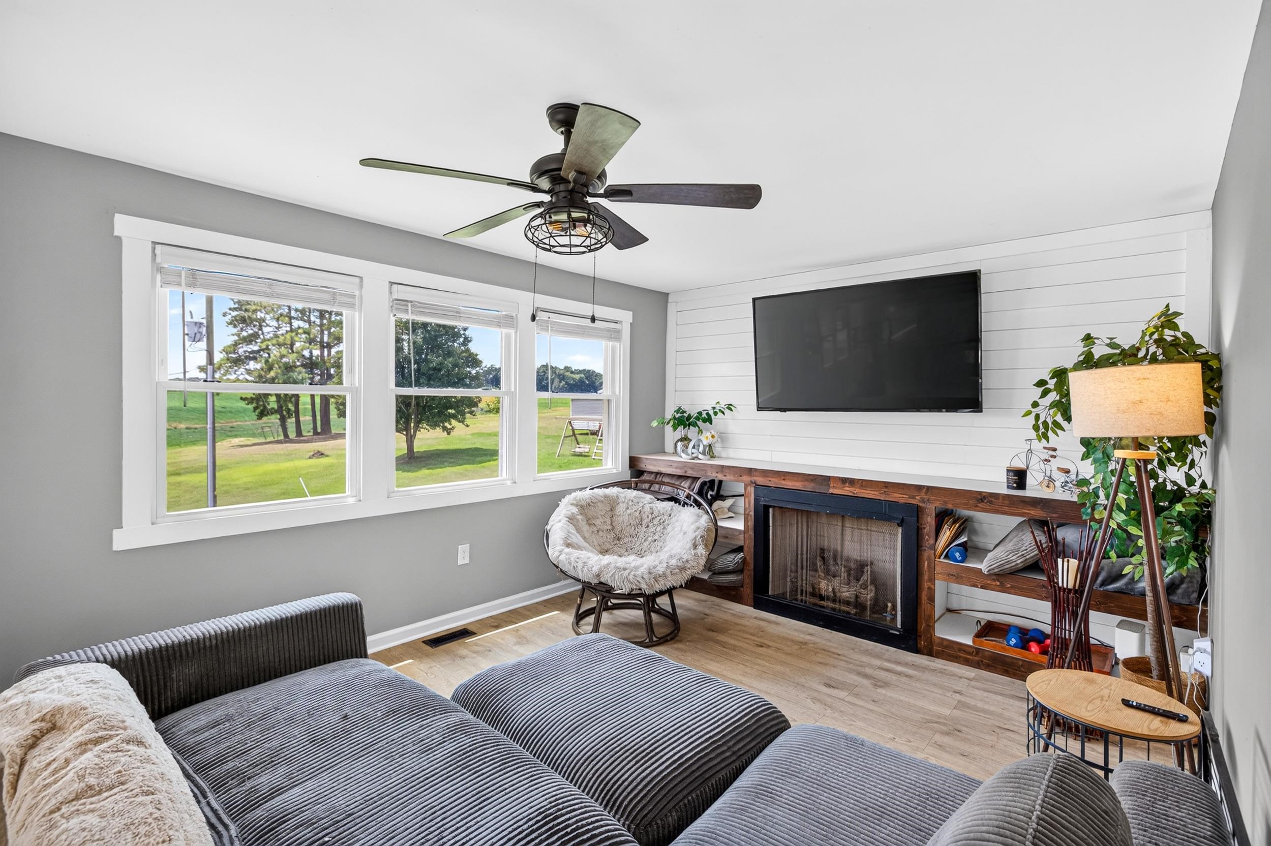 9718 VALLEY VIEW RD, MCGAHEYSVILLE, Virginia 22840, 3 Bedrooms Bedrooms, ,2 BathroomsBathrooms,Residential,9718 VALLEY VIEW RD,680977 MLS # 680977 9718 VALLEY VIEW RD, MCGAHEYSVILLE, Virginia 22840, 3 Bedrooms Bedrooms, ,2 BathroomsBathrooms,Residential,9718 VALLEY VIEW RD,680977 MLS # 680977