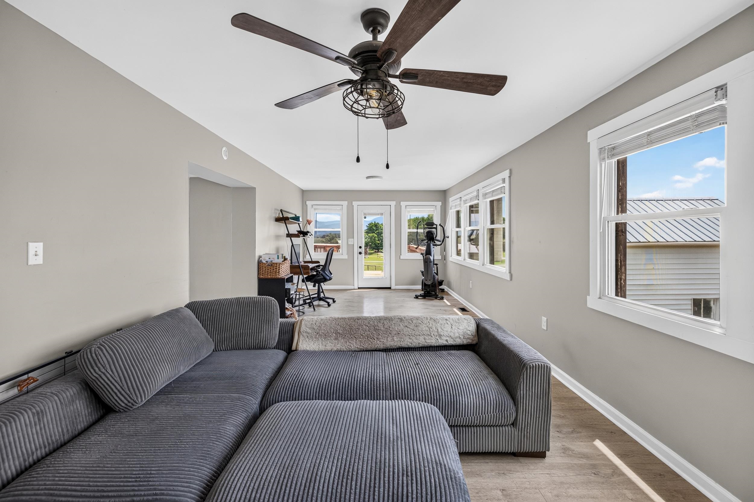 9718 VALLEY VIEW RD, MCGAHEYSVILLE, Virginia 22840, 3 Bedrooms Bedrooms, ,2 BathroomsBathrooms,Residential,9718 VALLEY VIEW RD,680977 MLS # 680977 9718 VALLEY VIEW RD, MCGAHEYSVILLE, Virginia 22840, 3 Bedrooms Bedrooms, ,2 BathroomsBathrooms,Residential,9718 VALLEY VIEW RD,680977 MLS # 680977