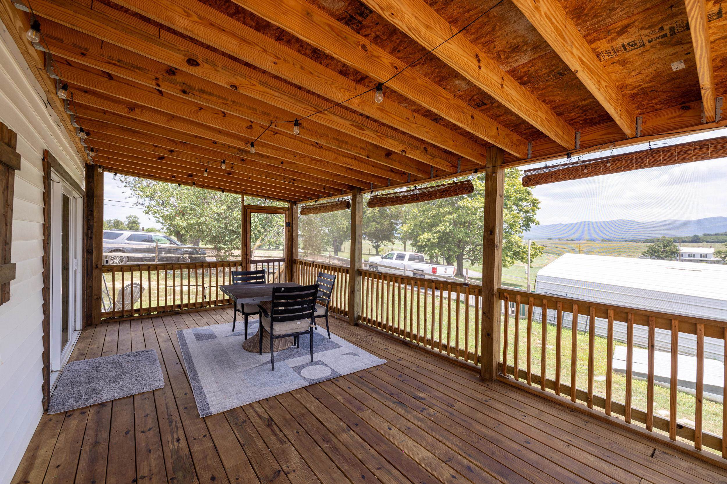 9718 VALLEY VIEW RD, MCGAHEYSVILLE, Virginia 22840, 3 Bedrooms Bedrooms, ,2 BathroomsBathrooms,Residential,9718 VALLEY VIEW RD,680977 MLS # 680977 9718 VALLEY VIEW RD, MCGAHEYSVILLE, Virginia 22840, 3 Bedrooms Bedrooms, ,2 BathroomsBathrooms,Residential,9718 VALLEY VIEW RD,680977 MLS # 680977