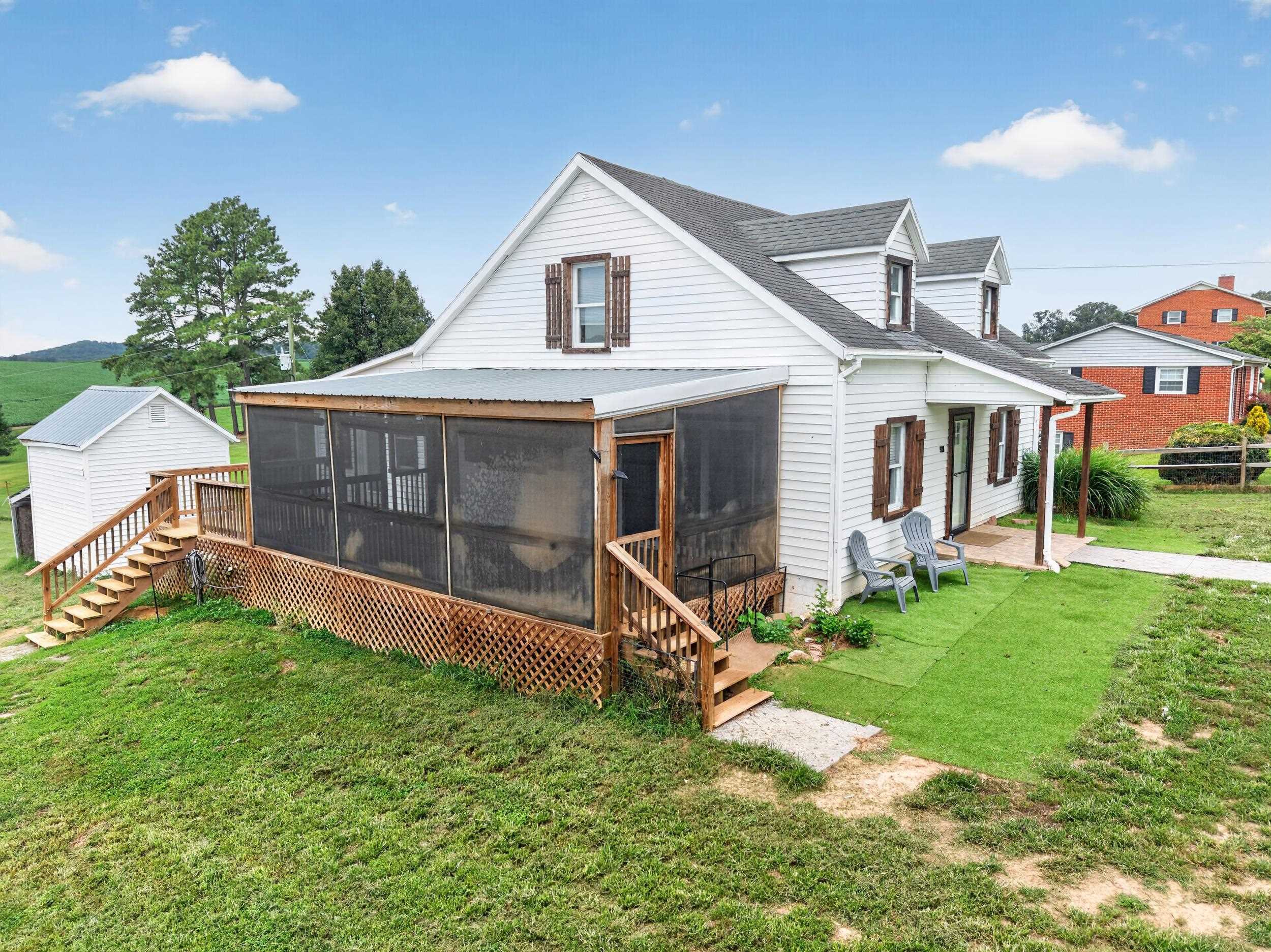 9718 VALLEY VIEW RD, MCGAHEYSVILLE, Virginia 22840, 3 Bedrooms Bedrooms, ,2 BathroomsBathrooms,Residential,9718 VALLEY VIEW RD,680977 MLS # 680977 9718 VALLEY VIEW RD, MCGAHEYSVILLE, Virginia 22840, 3 Bedrooms Bedrooms, ,2 BathroomsBathrooms,Residential,9718 VALLEY VIEW RD,680977 MLS # 680977