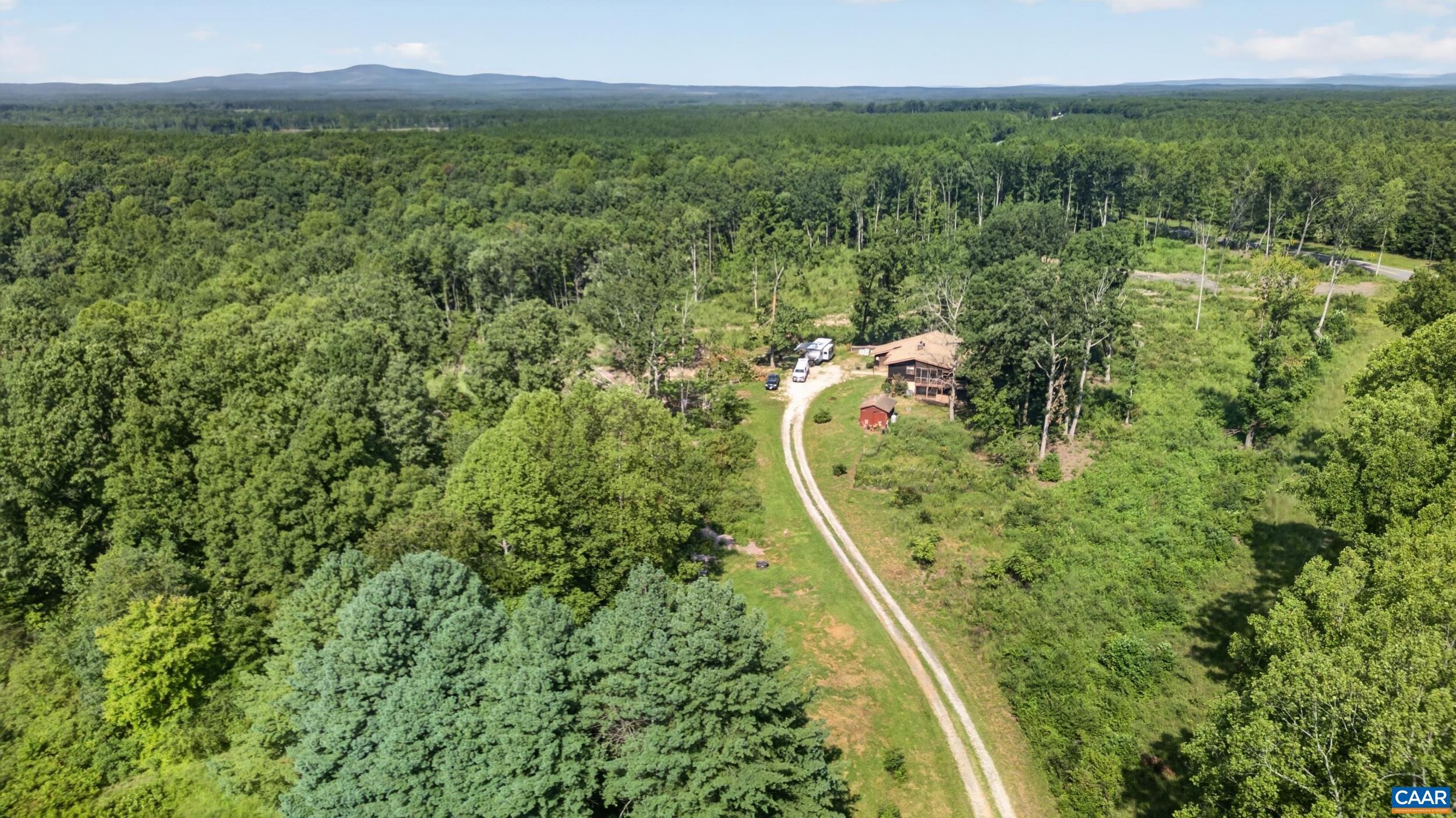 7192 S JAMES RIVER HWY, BUCKINGHAM, Virginia 23921, 5 Bedrooms Bedrooms, ,3 BathroomsBathrooms,Residential,7192 S JAMES RIVER HWY,680989 MLS # 680989