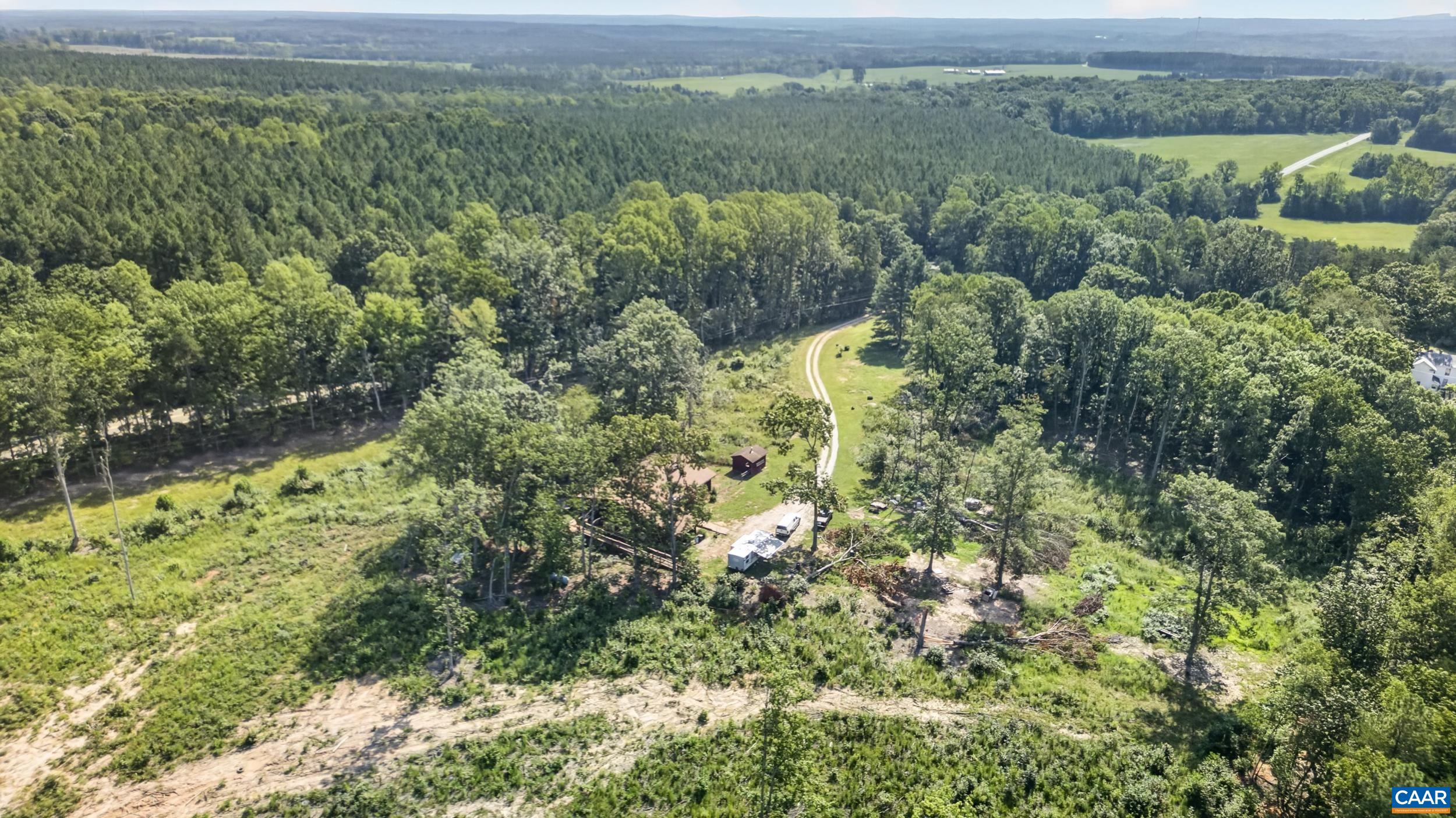 7192 S JAMES RIVER HWY, BUCKINGHAM, Virginia 23921, 5 Bedrooms Bedrooms, ,3 BathroomsBathrooms,Residential,7192 S JAMES RIVER HWY,680989 MLS # 680989