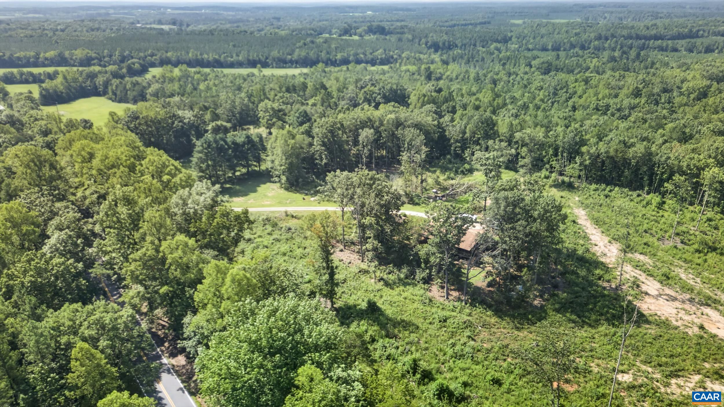 7192 S JAMES RIVER HWY, BUCKINGHAM, Virginia 23921, 5 Bedrooms Bedrooms, ,3 BathroomsBathrooms,Residential,7192 S JAMES RIVER HWY,680989 MLS # 680989