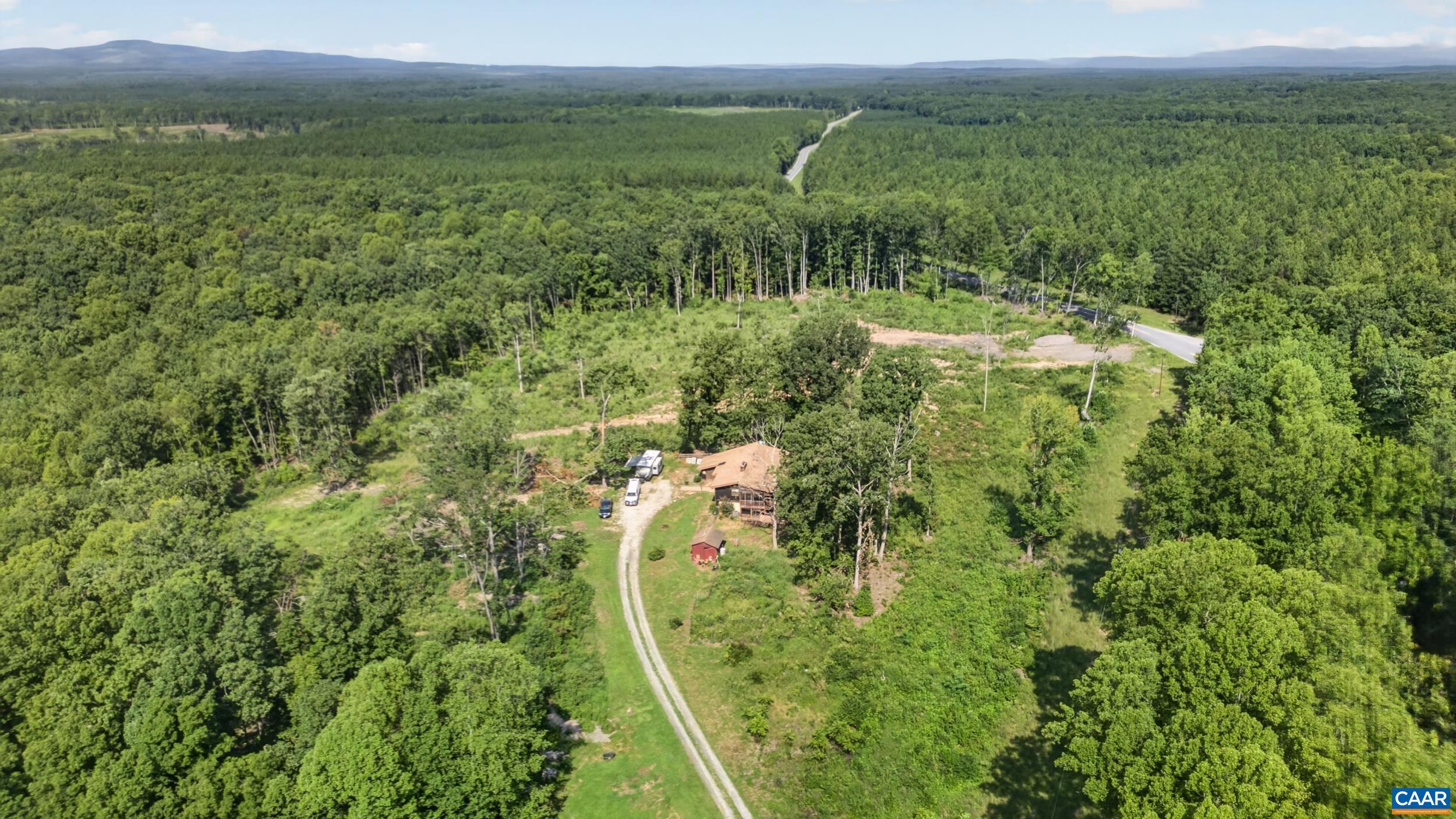 7192 S JAMES RIVER HWY, BUCKINGHAM, Virginia 23921, 5 Bedrooms Bedrooms, ,3 BathroomsBathrooms,Residential,7192 S JAMES RIVER HWY,680989 MLS # 680989