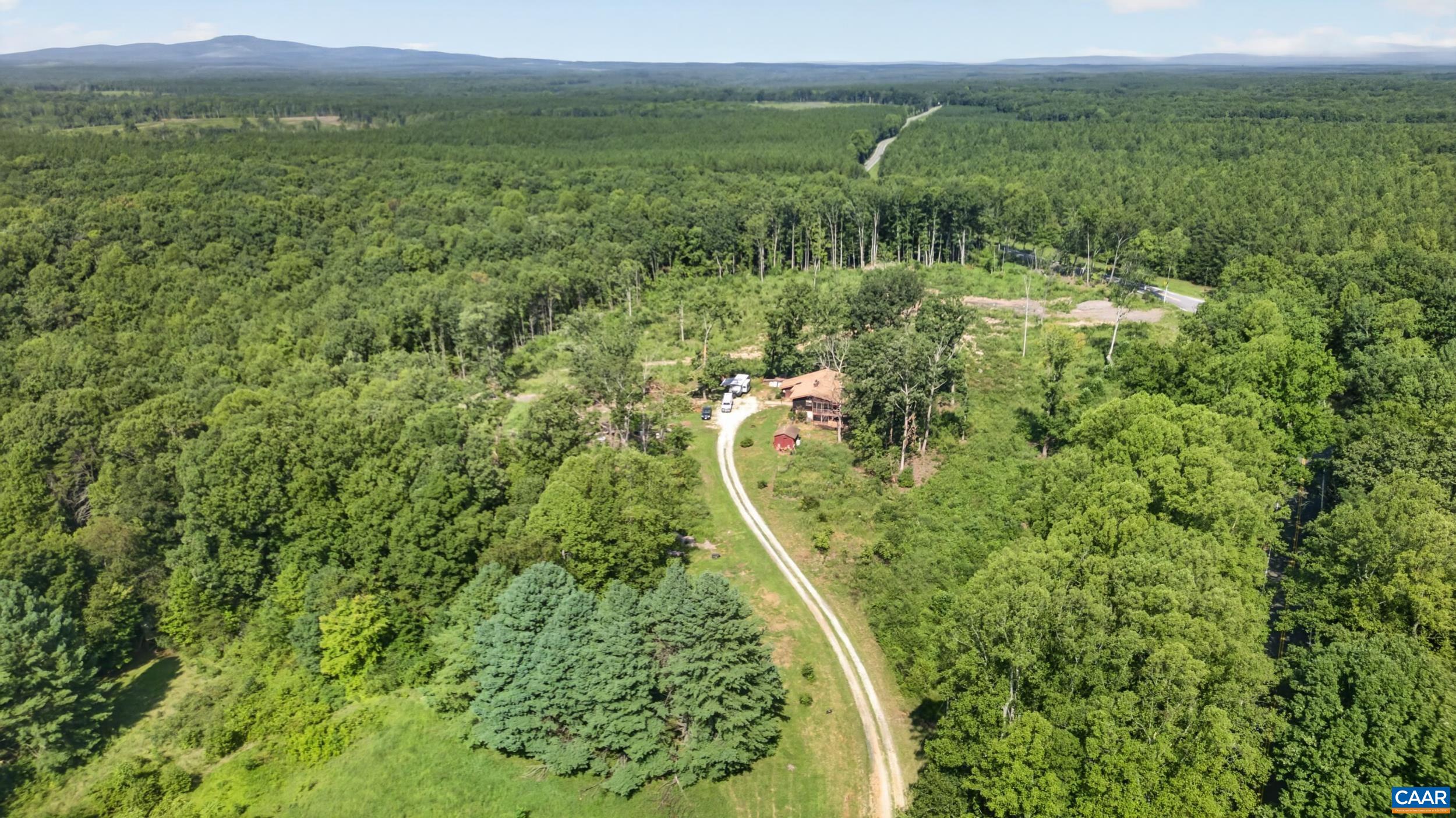 7192 S JAMES RIVER HWY, BUCKINGHAM, Virginia 23921, 5 Bedrooms Bedrooms, ,3 BathroomsBathrooms,Residential,7192 S JAMES RIVER HWY,680989 MLS # 680989
