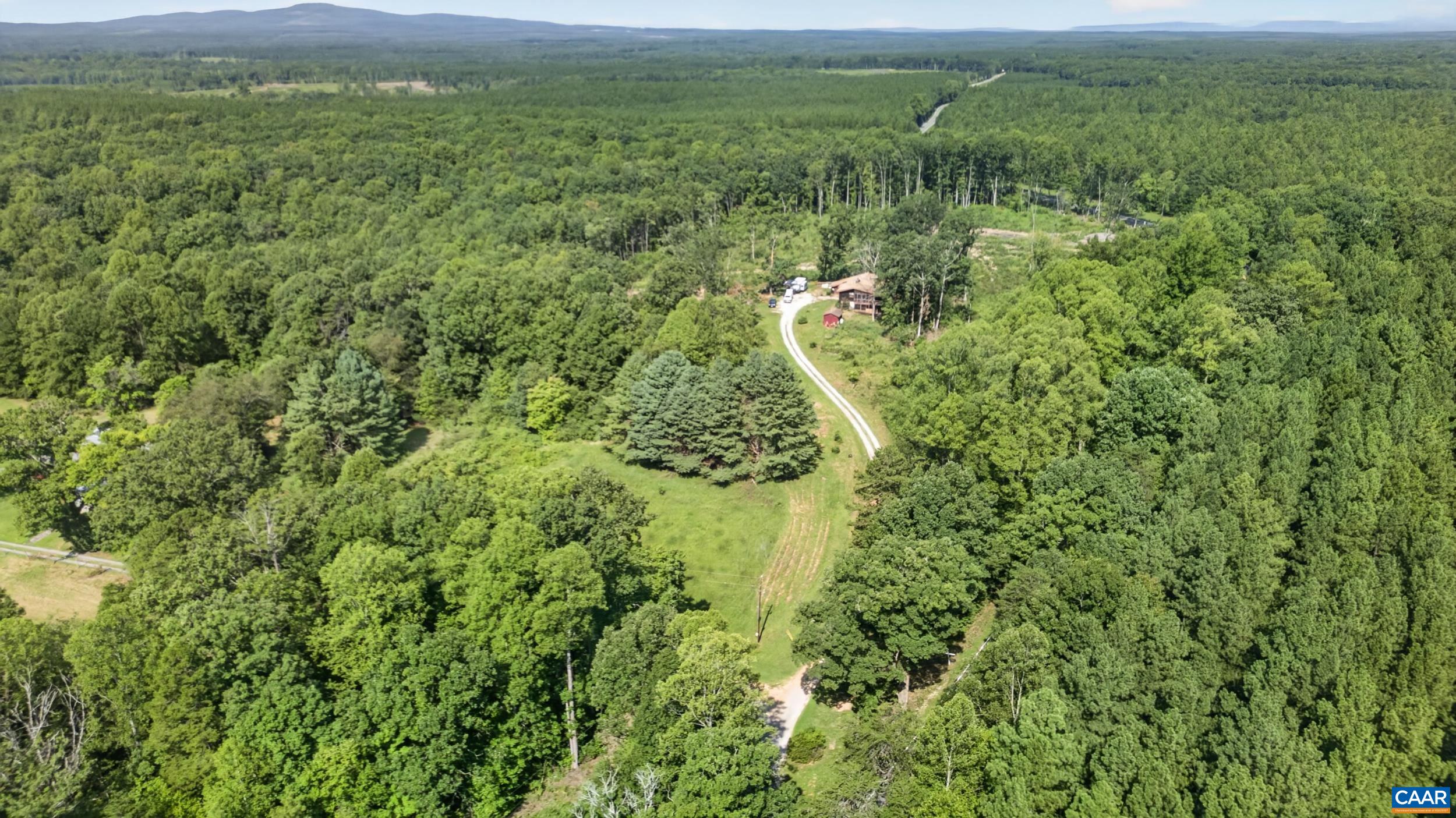 7192 S JAMES RIVER HWY, BUCKINGHAM, Virginia 23921, 5 Bedrooms Bedrooms, ,3 BathroomsBathrooms,Residential,7192 S JAMES RIVER HWY,680989 MLS # 680989