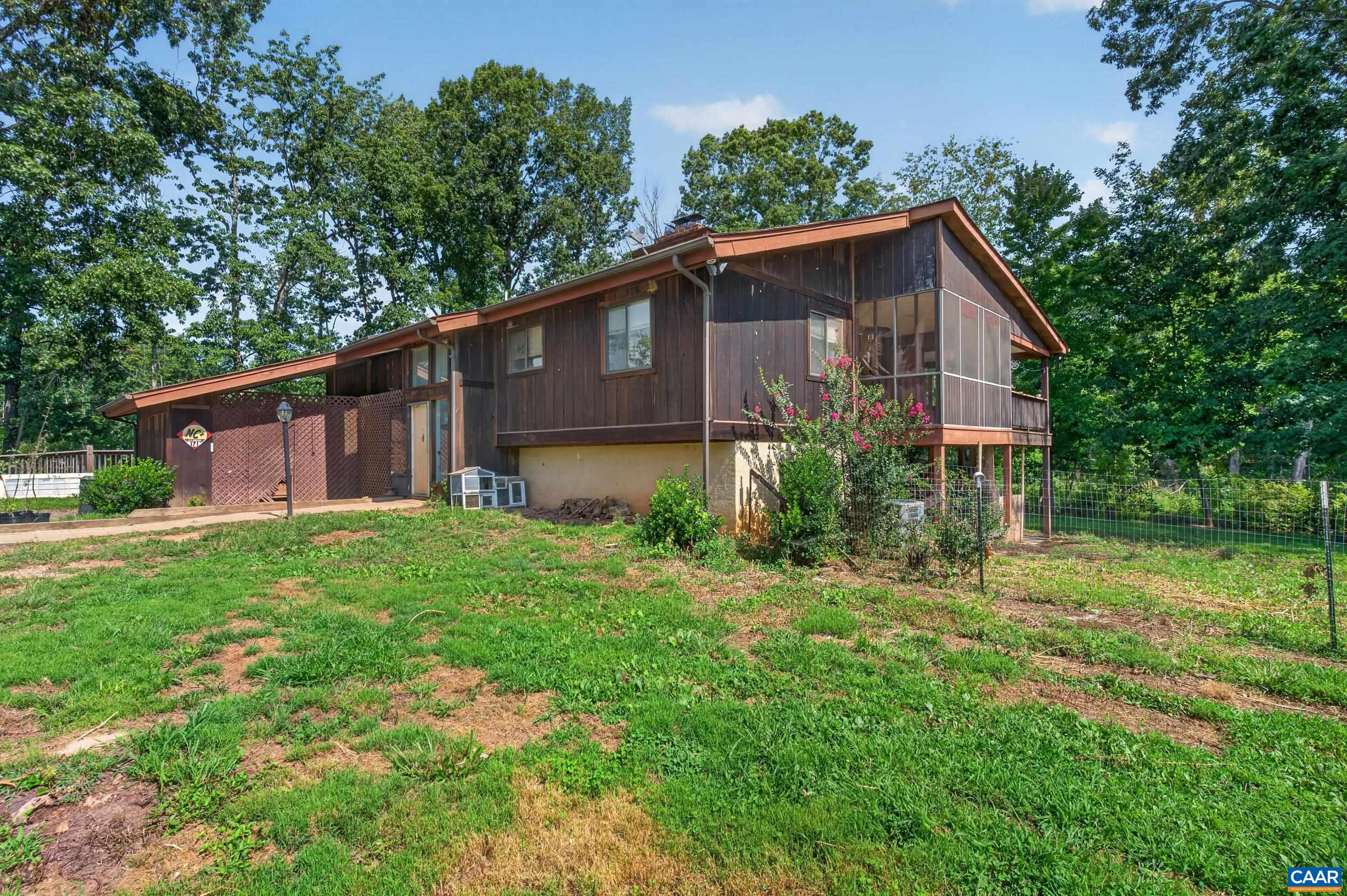 7192 S JAMES RIVER HWY, BUCKINGHAM, Virginia 23921, 5 Bedrooms Bedrooms, ,3 BathroomsBathrooms,Residential,7192 S JAMES RIVER HWY,680989 MLS # 680989