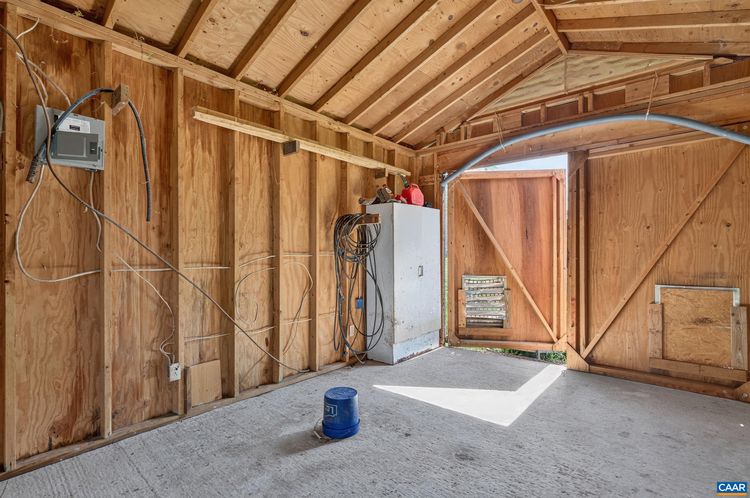 7192 S JAMES RIVER HWY, BUCKINGHAM, Virginia 23921, 5 Bedrooms Bedrooms, ,3 BathroomsBathrooms,Residential,7192 S JAMES RIVER HWY,680989 MLS # 680989