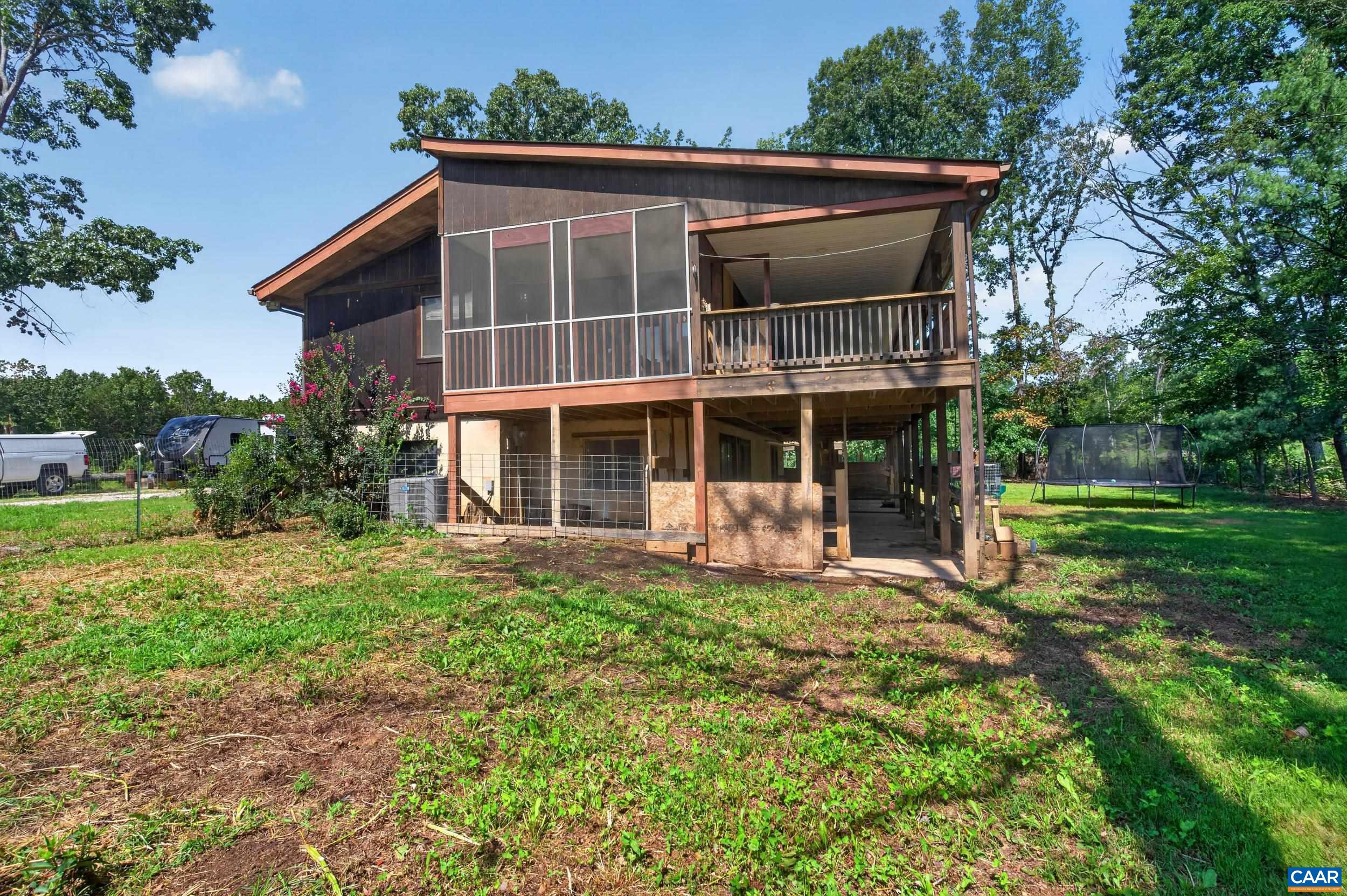 7192 S JAMES RIVER HWY, BUCKINGHAM, Virginia 23921, 5 Bedrooms Bedrooms, ,3 BathroomsBathrooms,Residential,7192 S JAMES RIVER HWY,680989 MLS # 680989