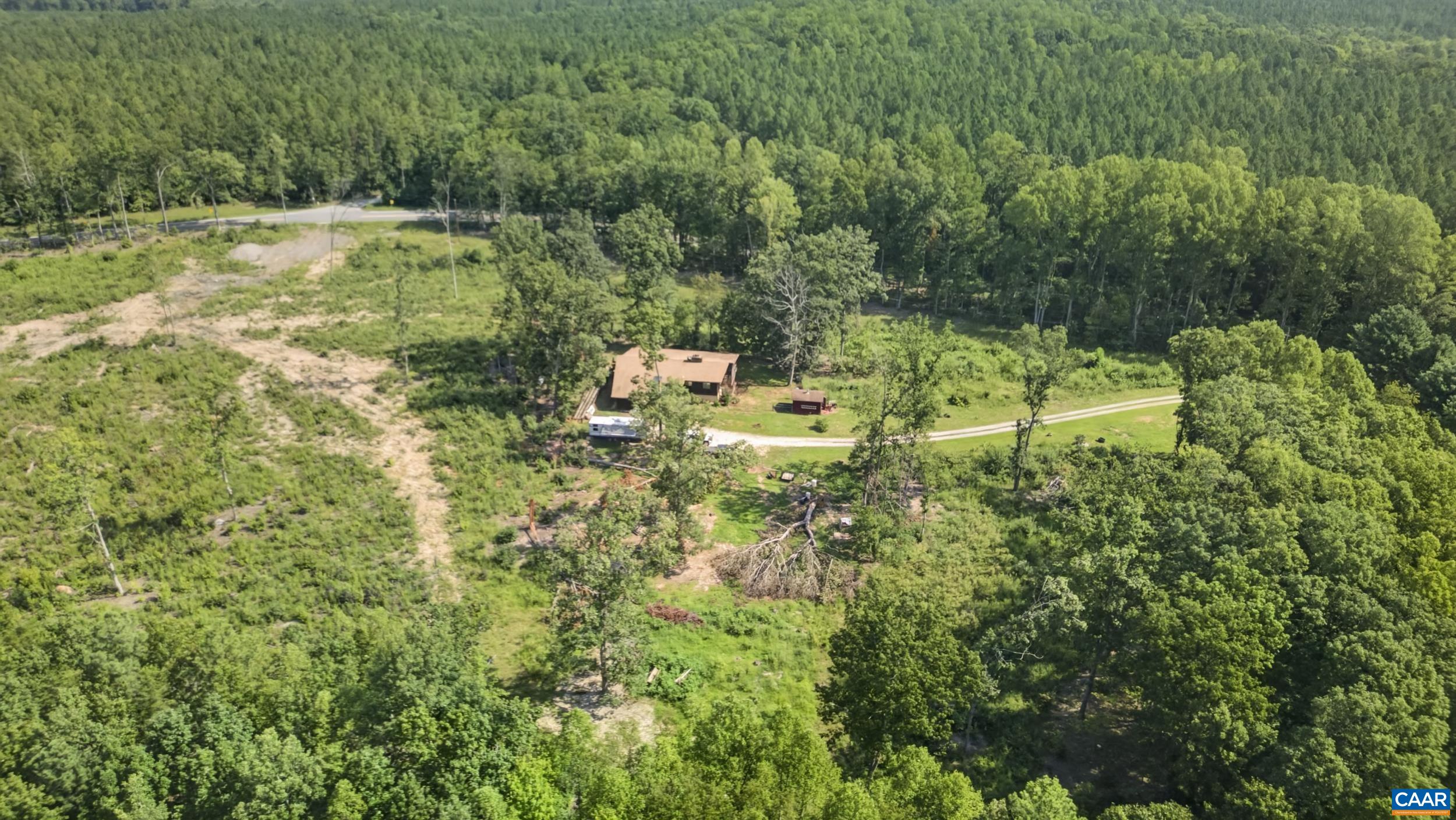 7192 S JAMES RIVER HWY, BUCKINGHAM, Virginia 23921, 5 Bedrooms Bedrooms, ,3 BathroomsBathrooms,Residential,7192 S JAMES RIVER HWY,680989 MLS # 680989