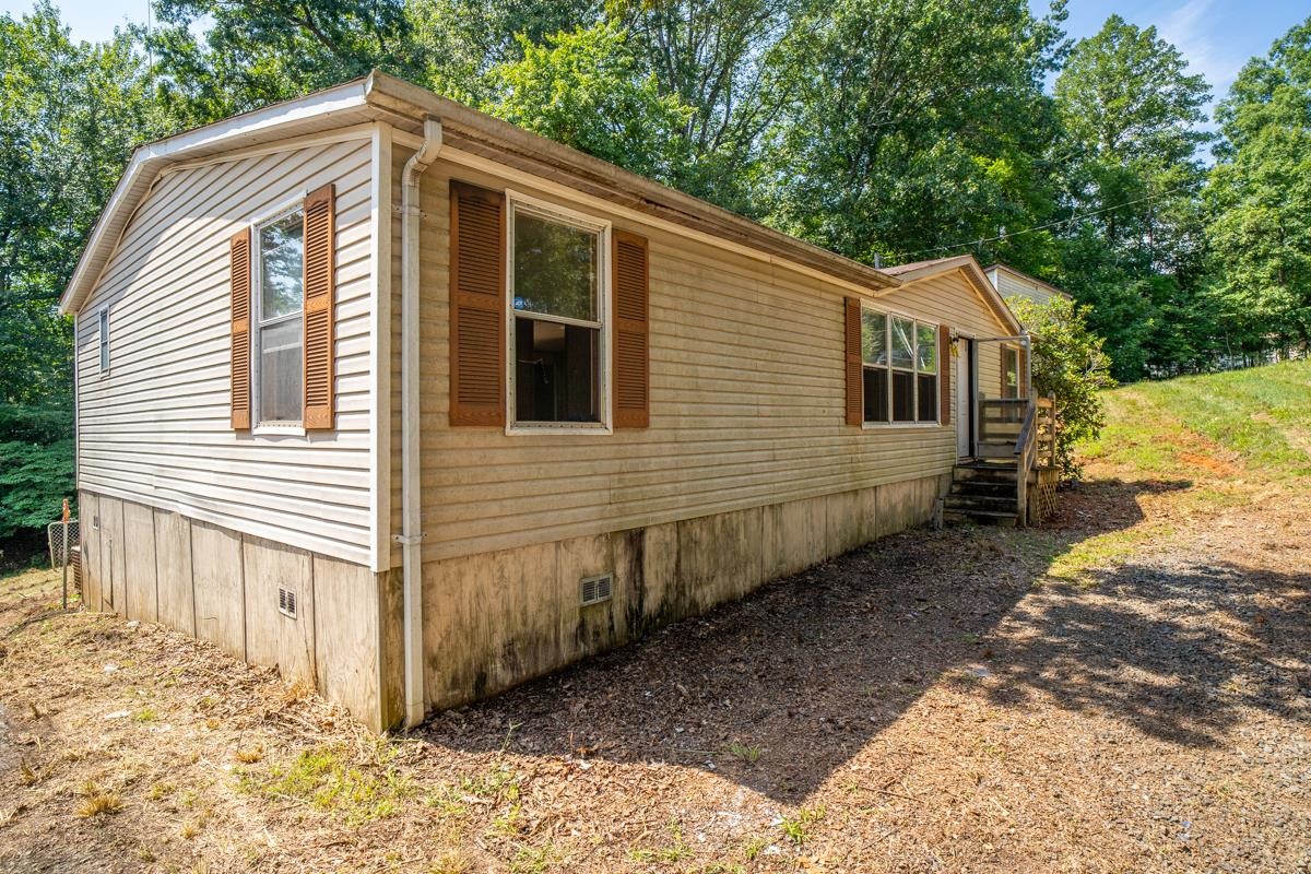 1386 PREDDY CREEK RD, BARBOURSVILLE, Virginia 22923, 3 Bedrooms Bedrooms, ,2 BathroomsBathrooms,Residential,1386 PREDDY CREEK RD,680995 MLS # 680995 1386 PREDDY CREEK RD, BARBOURSVILLE, Virginia 22923, 3 Bedrooms Bedrooms, ,2 BathroomsBathrooms,Residential,1386 PREDDY CREEK RD,680995 MLS # 680995