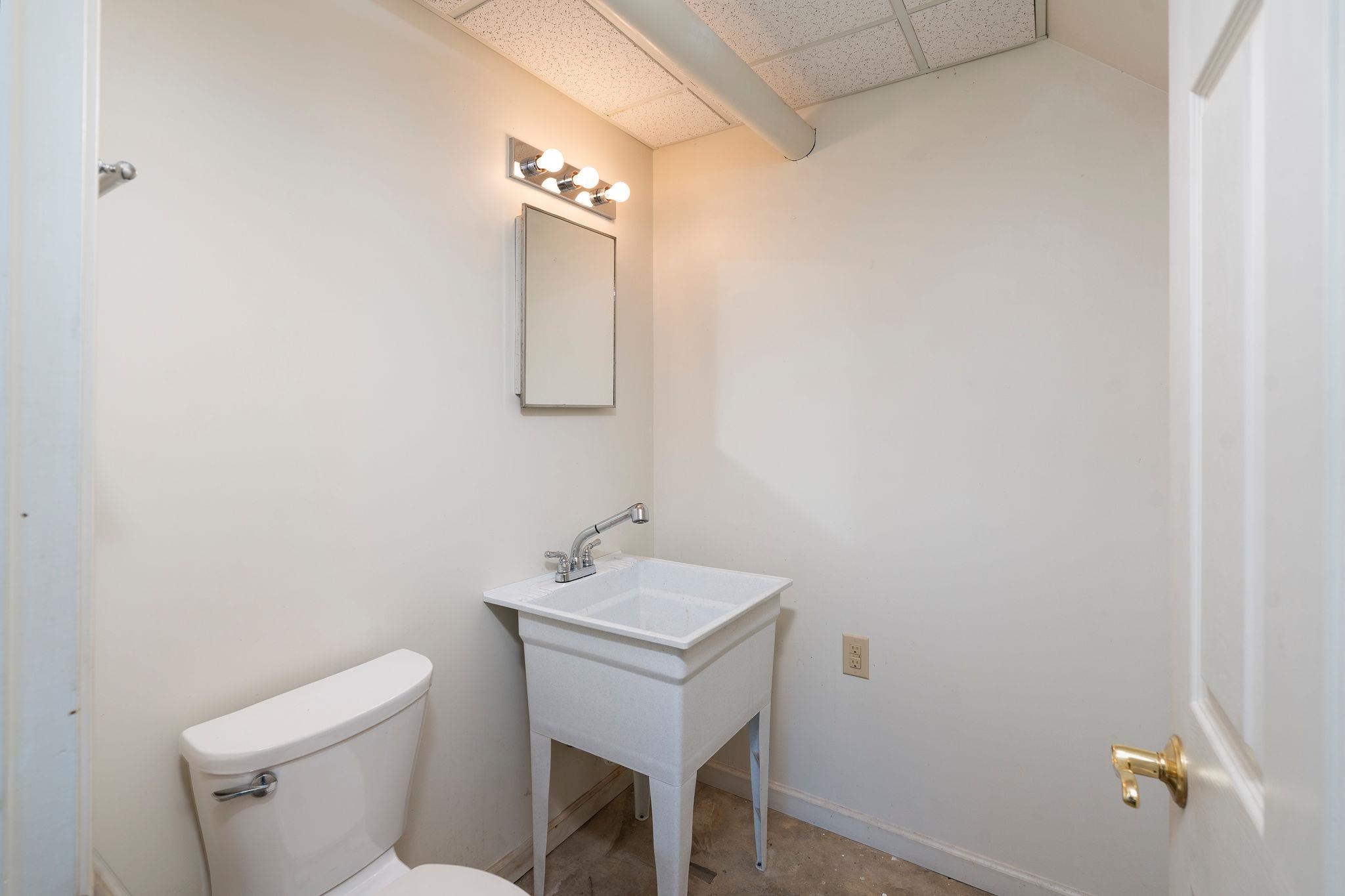 372 FRONTIER DR, STAUNTON, Virginia 24401, 3 Bedrooms Bedrooms, ,1 BathroomBathrooms,Residential,372 FRONTIER DR,680997 MLS # 680997 372 FRONTIER DR, STAUNTON, Virginia 24401, 3 Bedrooms Bedrooms, ,1 BathroomBathrooms,Residential,372 FRONTIER DR,680997 MLS # 680997