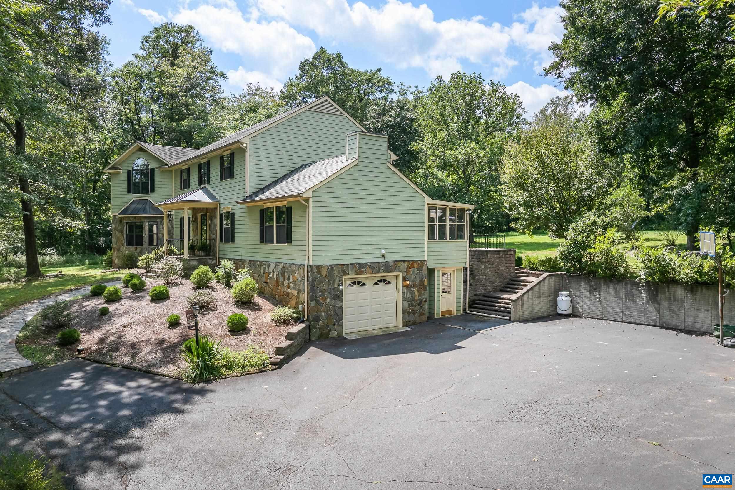 5880 EMERALD LN, CHARLOTTESVILLE, Virginia 22903, 4 Bedrooms Bedrooms, ,3 BathroomsBathrooms,Residential,5880 EMERALD LN,681000 MLS # 681000 5880 EMERALD LN, CHARLOTTESVILLE, Virginia 22903, 4 Bedrooms Bedrooms, ,3 BathroomsBathrooms,Residential,5880 EMERALD LN,681000 MLS # 681000