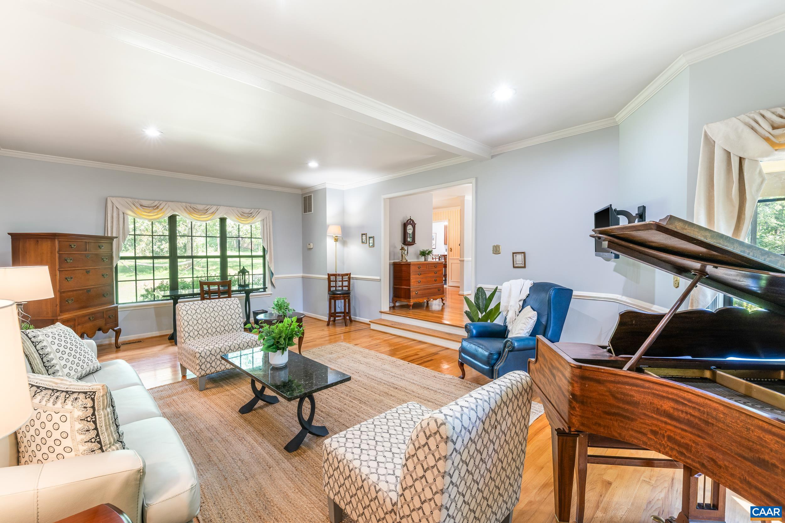 5880 EMERALD LN, CHARLOTTESVILLE, Virginia 22903, 4 Bedrooms Bedrooms, ,3 BathroomsBathrooms,Residential,5880 EMERALD LN,681000 MLS # 681000 5880 EMERALD LN, CHARLOTTESVILLE, Virginia 22903, 4 Bedrooms Bedrooms, ,3 BathroomsBathrooms,Residential,5880 EMERALD LN,681000 MLS # 681000