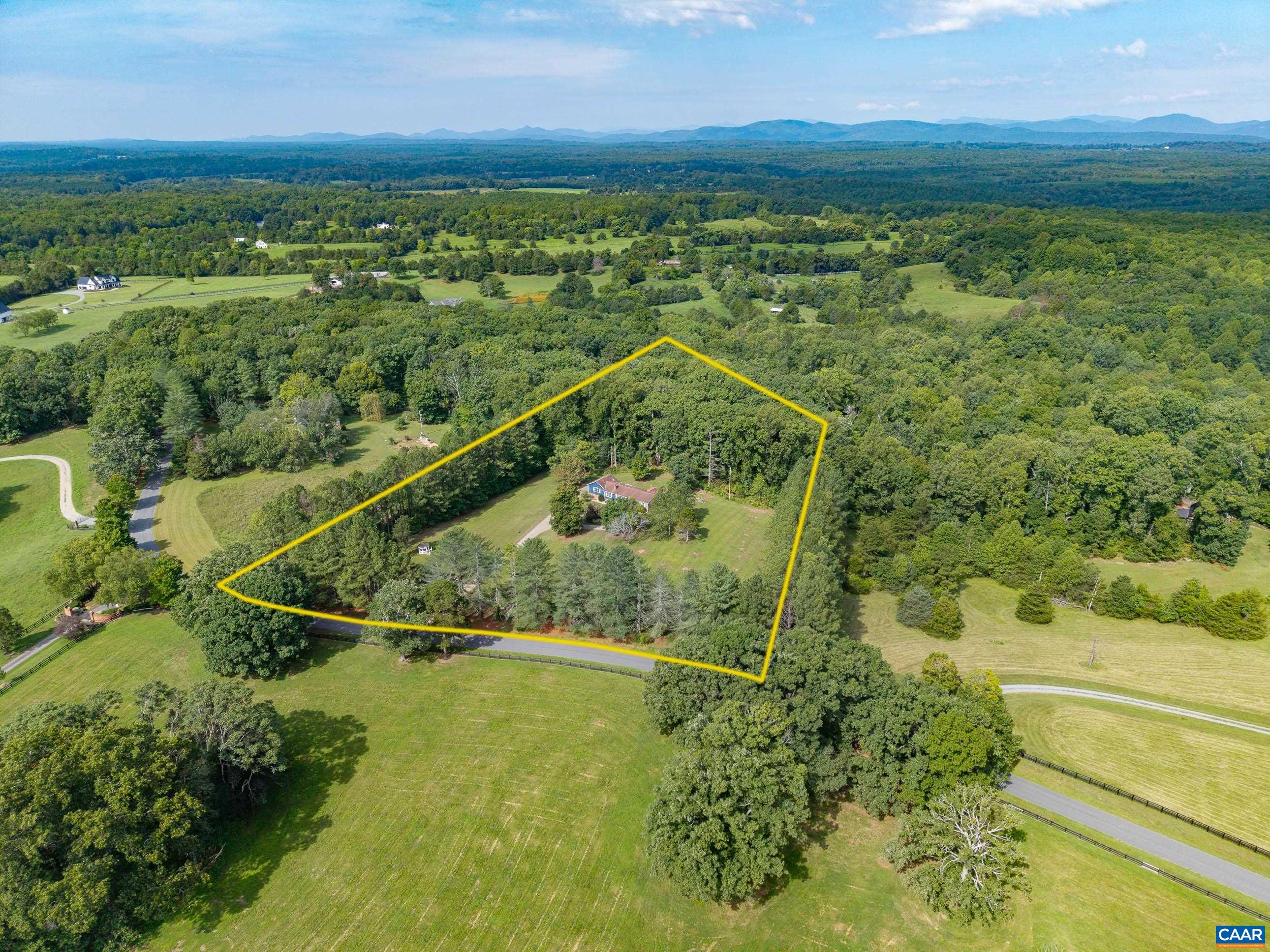 6280 BLENHEIM RD, SCOTTSVILLE, Virginia 24590, 4 Bedrooms Bedrooms, ,4 BathroomsBathrooms,Residential,6280 BLENHEIM RD,681001 MLS # 681001 6280 BLENHEIM RD, SCOTTSVILLE, Virginia 24590, 4 Bedrooms Bedrooms, ,4 BathroomsBathrooms,Residential,6280 BLENHEIM RD,681001 MLS # 681001
