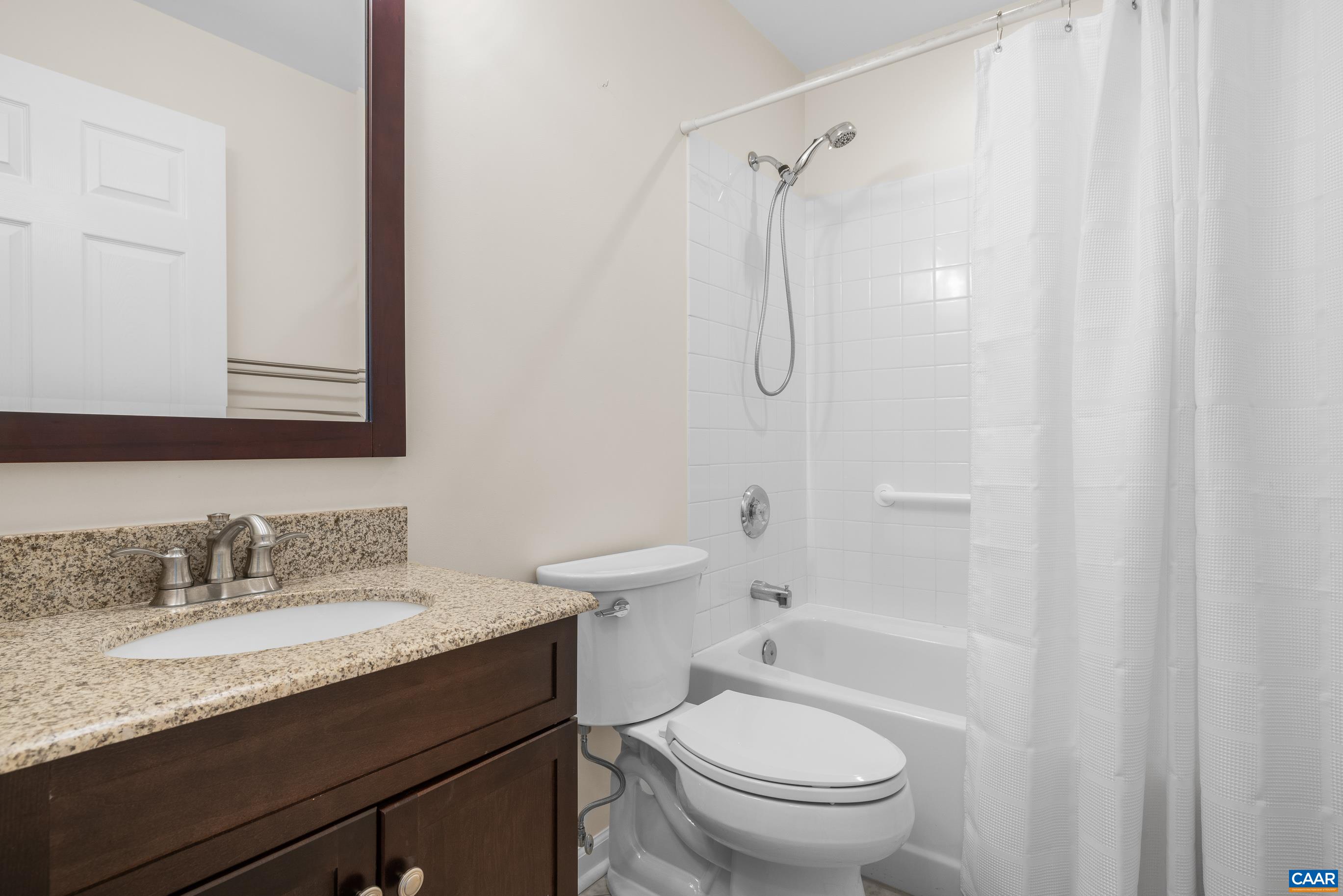 6280 BLENHEIM RD, SCOTTSVILLE, Virginia 24590, 4 Bedrooms Bedrooms, ,4 BathroomsBathrooms,Residential,6280 BLENHEIM RD,681001 MLS # 681001 6280 BLENHEIM RD, SCOTTSVILLE, Virginia 24590, 4 Bedrooms Bedrooms, ,4 BathroomsBathrooms,Residential,6280 BLENHEIM RD,681001 MLS # 681001