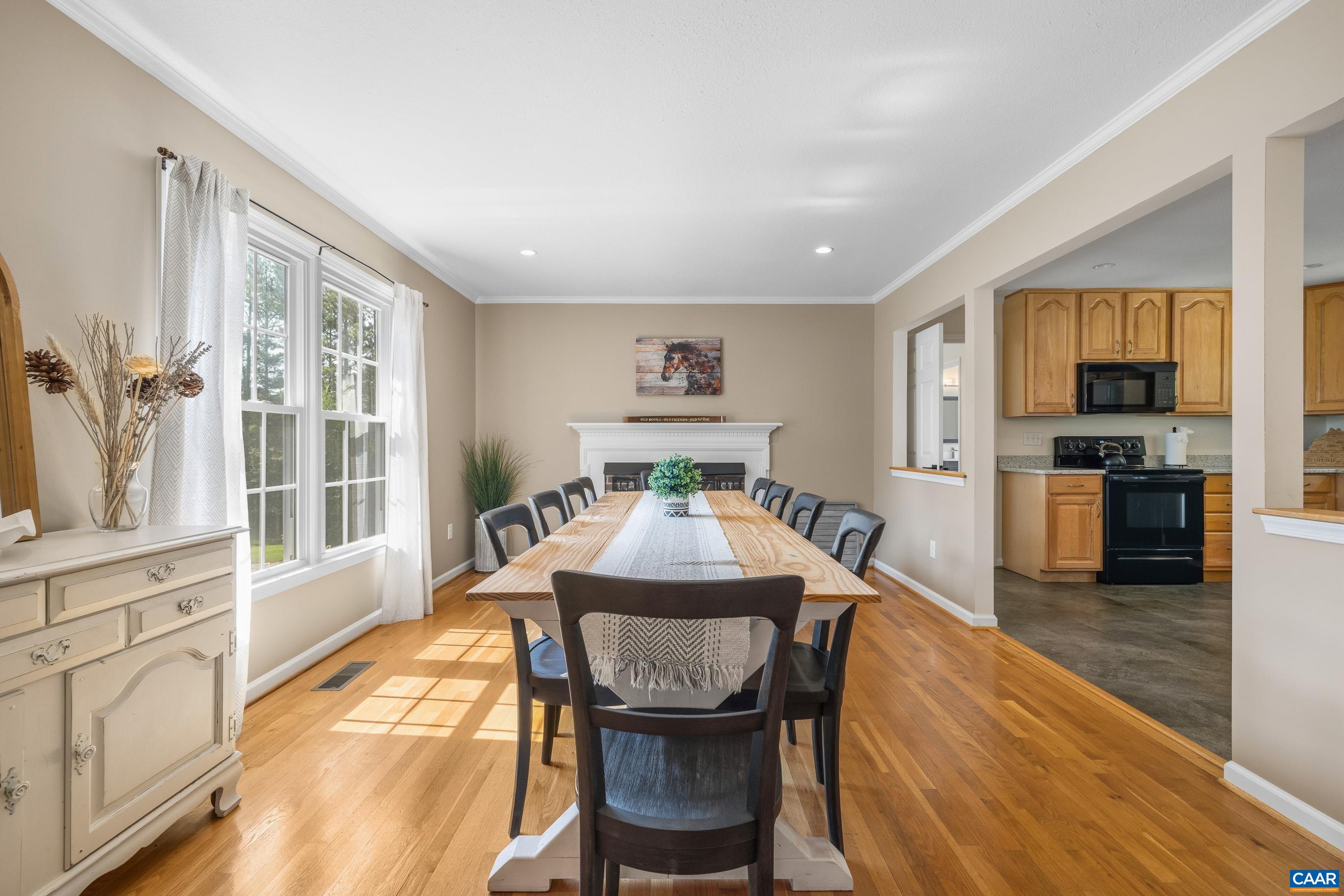 6280 BLENHEIM RD, SCOTTSVILLE, Virginia 24590, 4 Bedrooms Bedrooms, ,4 BathroomsBathrooms,Residential,6280 BLENHEIM RD,681001 MLS # 681001 6280 BLENHEIM RD, SCOTTSVILLE, Virginia 24590, 4 Bedrooms Bedrooms, ,4 BathroomsBathrooms,Residential,6280 BLENHEIM RD,681001 MLS # 681001