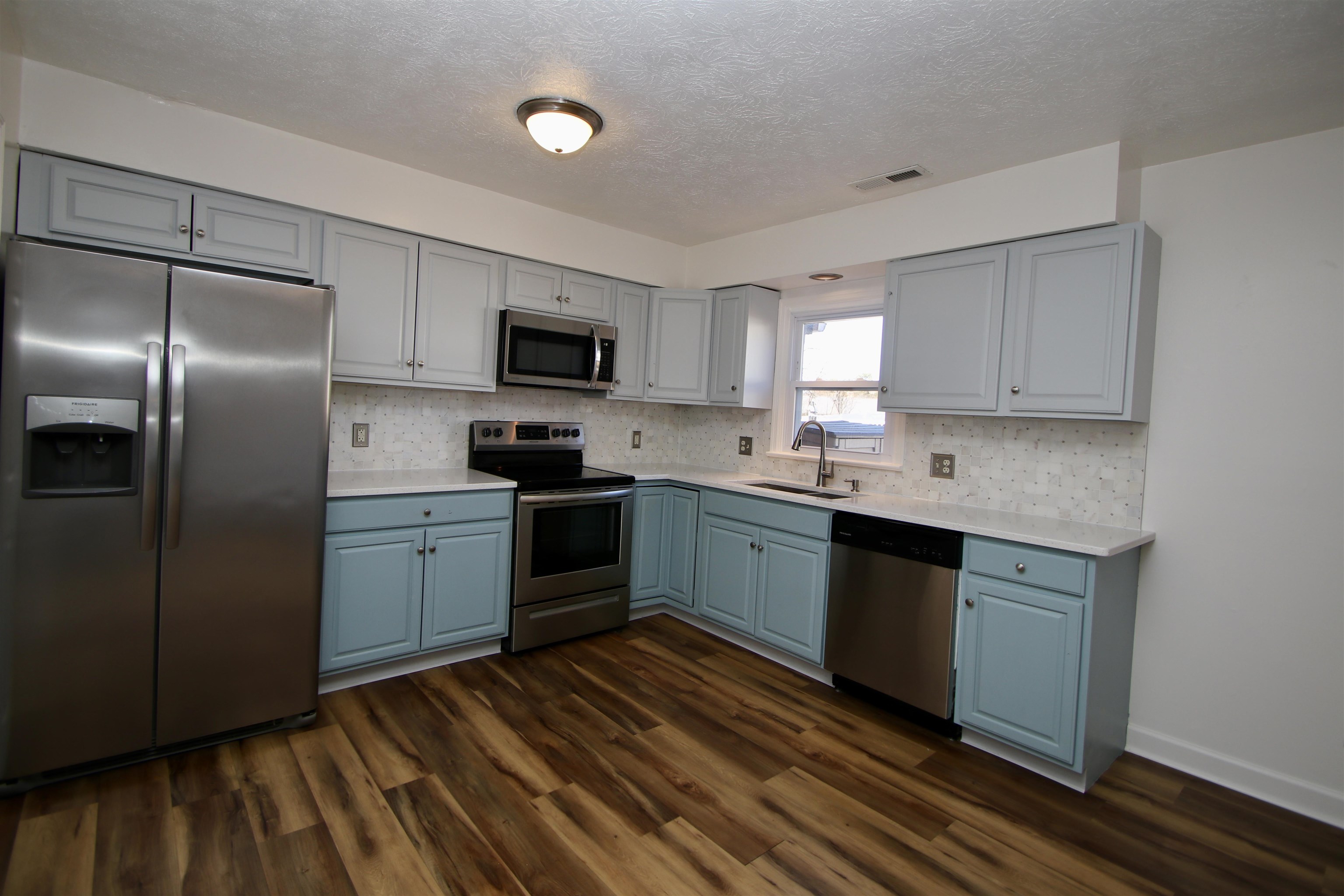 922 MEADOWLARK DR, HARRISONBURG, Virginia 22802, 3 Bedrooms Bedrooms, ,2 BathroomsBathrooms,Residential,922 MEADOWLARK DR,681004 MLS # 681004 922 MEADOWLARK DR, HARRISONBURG, Virginia 22802, 3 Bedrooms Bedrooms, ,2 BathroomsBathrooms,Residential,922 MEADOWLARK DR,681004 MLS # 681004