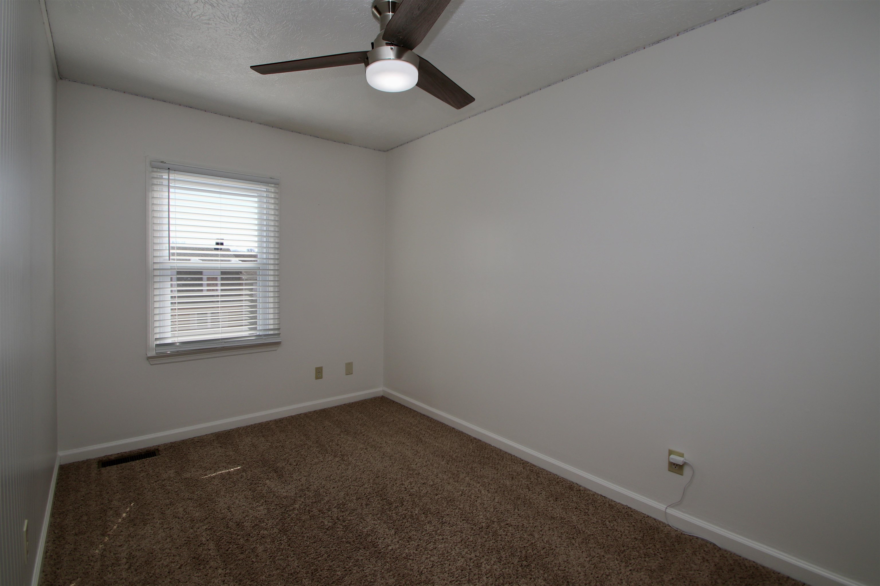 922 MEADOWLARK DR, HARRISONBURG, Virginia 22802, 3 Bedrooms Bedrooms, ,2 BathroomsBathrooms,Residential,922 MEADOWLARK DR,681004 MLS # 681004 922 MEADOWLARK DR, HARRISONBURG, Virginia 22802, 3 Bedrooms Bedrooms, ,2 BathroomsBathrooms,Residential,922 MEADOWLARK DR,681004 MLS # 681004