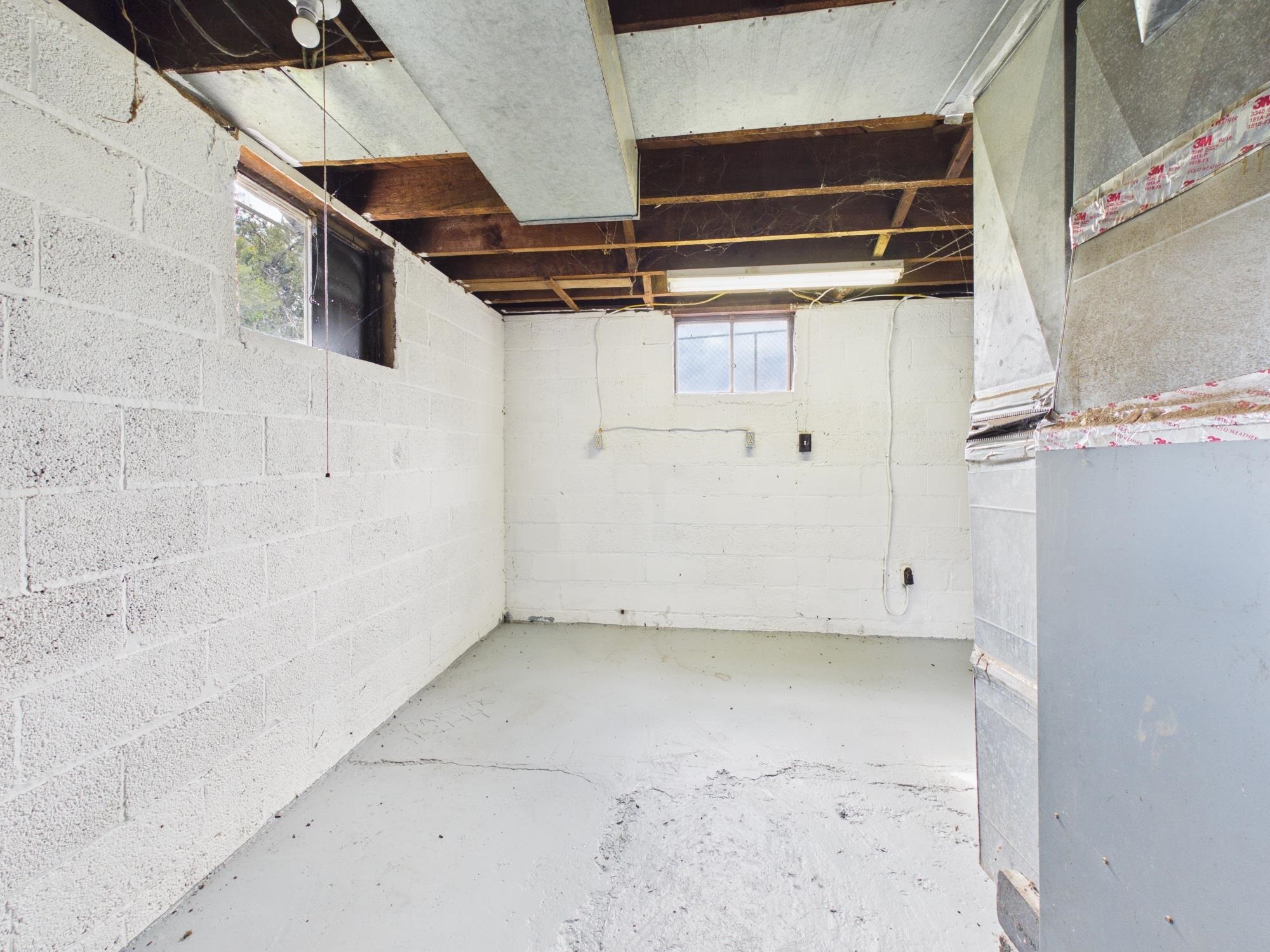 229 ANTHONY ST, STAUNTON, Virginia 24401, ,Commercial,229 ANTHONY ST,681007 MLS # 681007