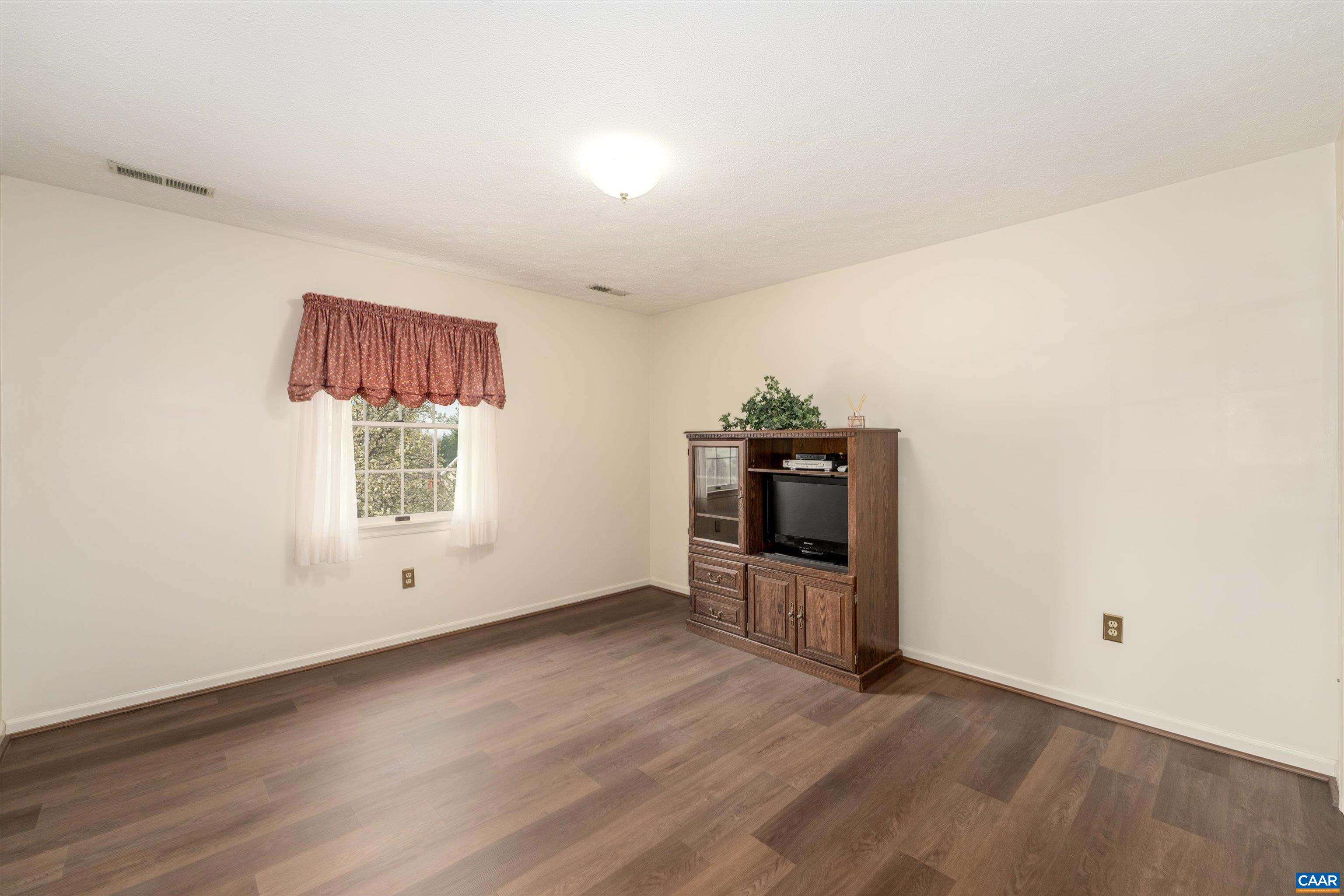 252 FLINT MOUNTAIN DR, STUARTS DRAFT, Virginia 24477, 3 Bedrooms Bedrooms, ,2 BathroomsBathrooms,Residential,252 FLINT MOUNTAIN DR,674977 MLS # 674977 252 FLINT MOUNTAIN DR, STUARTS DRAFT, Virginia 24477, 3 Bedrooms Bedrooms, ,2 BathroomsBathrooms,Residential,252 FLINT MOUNTAIN DR,674977 MLS # 674977