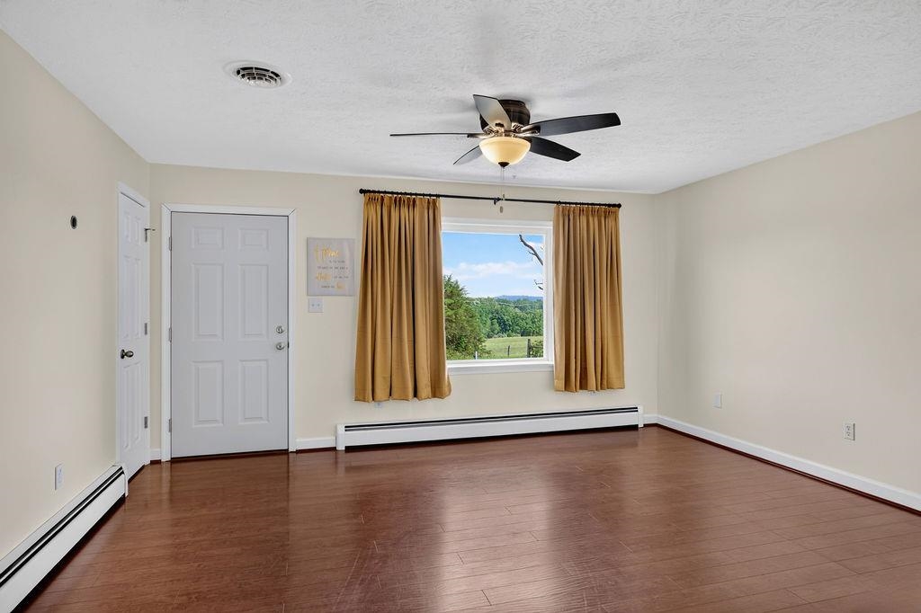 484 GALENA RD, STAUNTON, Virginia 24401, 3 Bedrooms Bedrooms, ,2 BathroomsBathrooms,Residential,484 GALENA RD,679048 MLS # 679048 484 GALENA RD, STAUNTON, Virginia 24401, 3 Bedrooms Bedrooms, ,2 BathroomsBathrooms,Residential,484 GALENA RD,679048 MLS # 679048