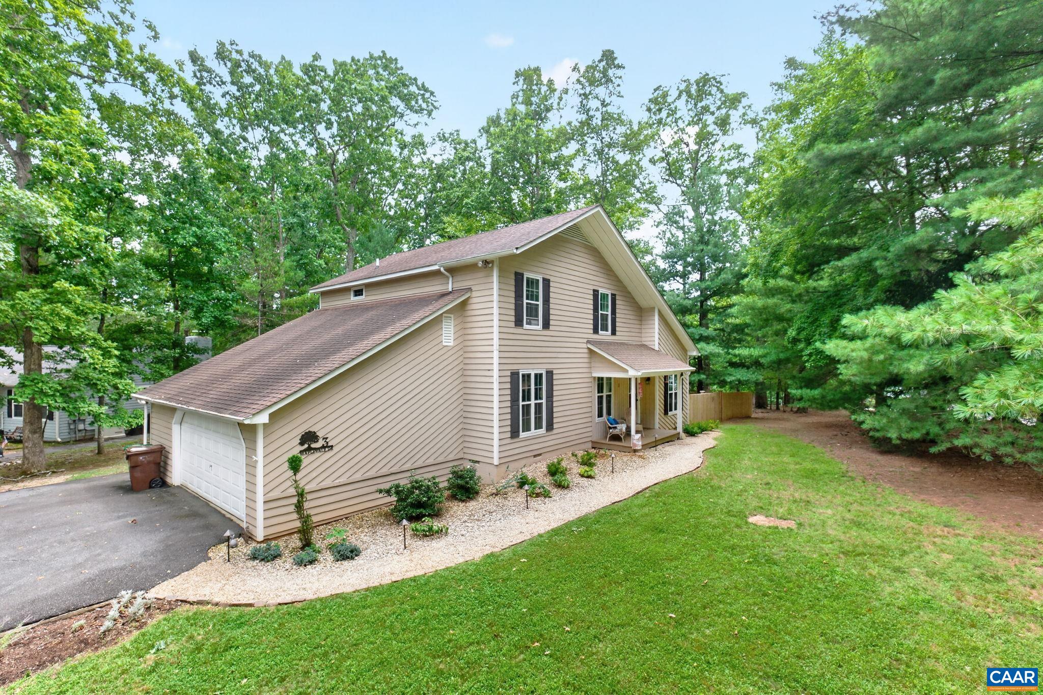 3 MAPLEVALE DR, PALMYRA, Virginia 22963, 3 Bedrooms Bedrooms, ,2 BathroomsBathrooms,Residential,3 MAPLEVALE DR,680902 MLS # 680902