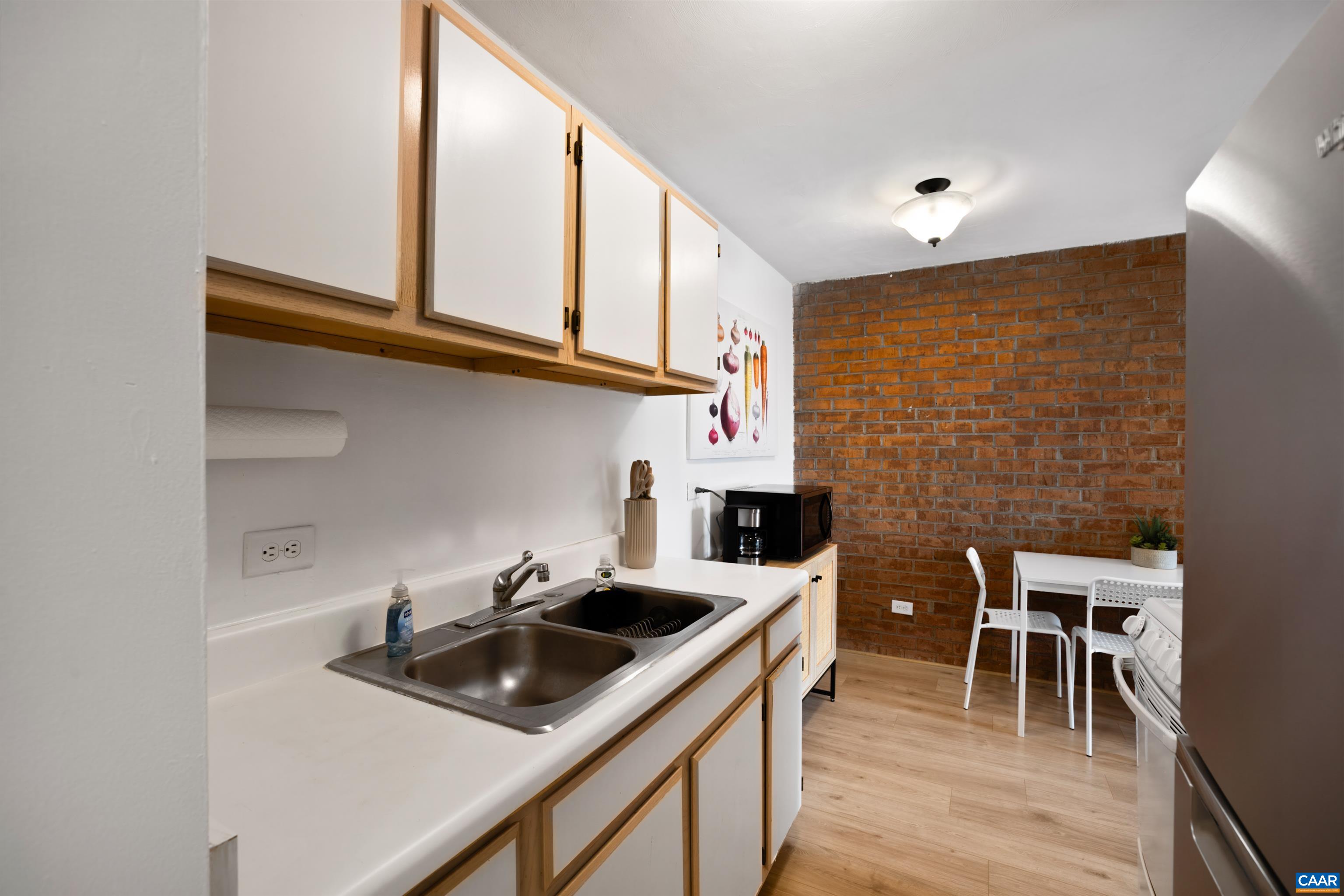 1800 JEFFERSON PARK AVE, CHARLOTTESVILLE, Virginia 22903, 1 Bedroom Bedrooms, ,1 BathroomBathrooms,Residential,1800 JEFFERSON PARK AVE,681002 MLS # 681002 1800 JEFFERSON PARK AVE, CHARLOTTESVILLE, Virginia 22903, 1 Bedroom Bedrooms, ,1 BathroomBathrooms,Residential,1800 JEFFERSON PARK AVE,681002 MLS # 681002