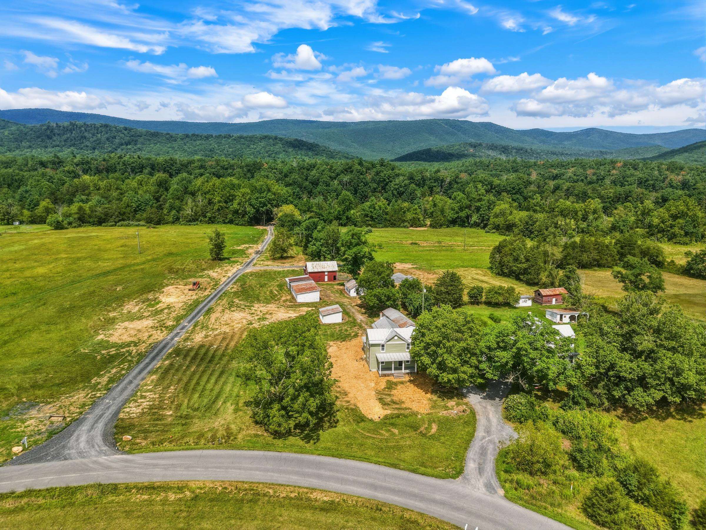 6117 ALUM SPRINGS RD, EDINBURG, Virginia 22824, 4 Bedrooms Bedrooms, ,2 BathroomsBathrooms,Residential,6117 ALUM SPRINGS RD,681005 MLS # 681005 6117 ALUM SPRINGS RD, EDINBURG, Virginia 22824, 4 Bedrooms Bedrooms, ,2 BathroomsBathrooms,Residential,6117 ALUM SPRINGS RD,681005 MLS # 681005